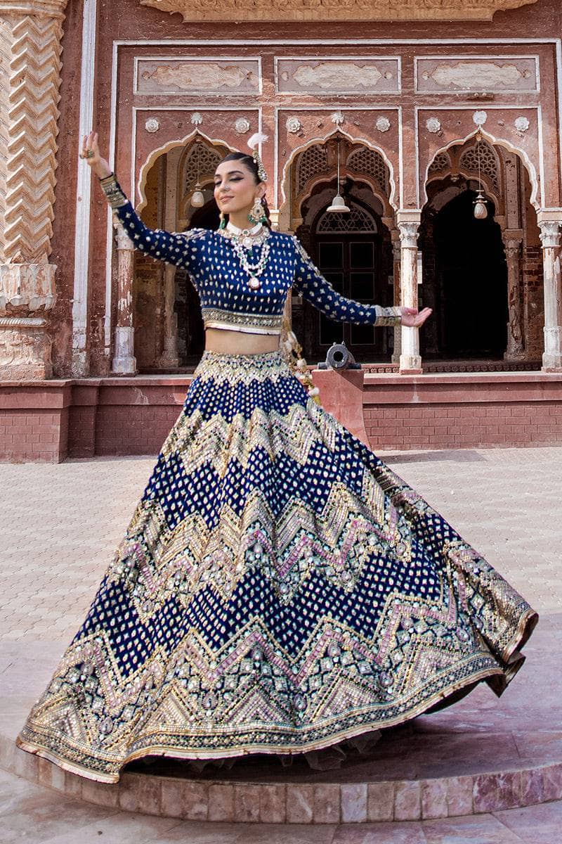 img_zarlish_by_mohsin_naveed_ranjha_awwal_boutique