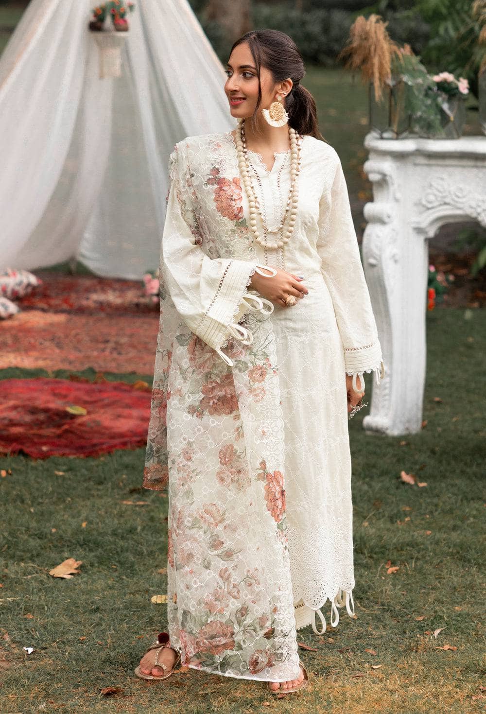 img_adans_libas_chikankari_lawn_23_awwal_boutique