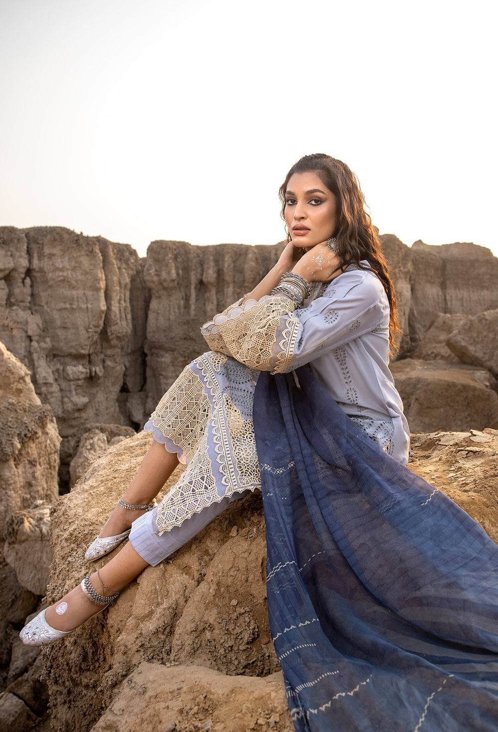 img_adans_libas_lawn_by_hafzah_zia_awwal_boutique