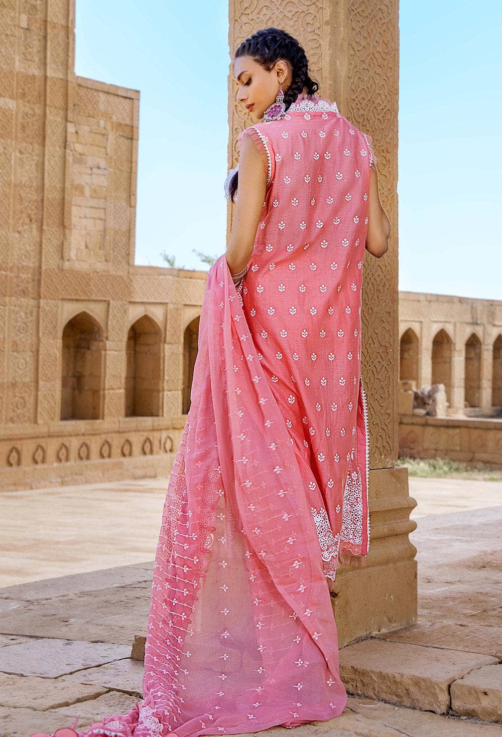 img_adans_libas_chikankari_schiffli_lawn_awwal_boutique