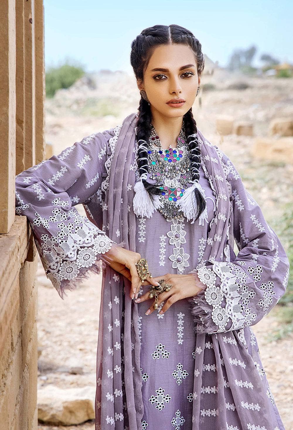 img_adans_libas_chikankari_schiffli_lawn_awwal_boutique