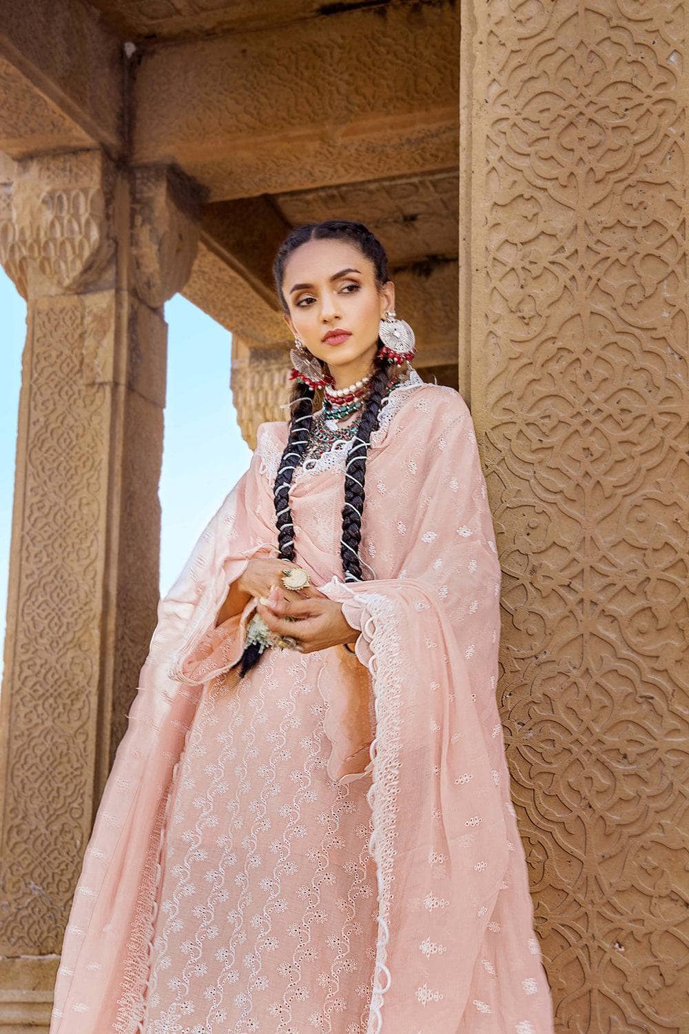 img_adans_libas_chikankari_schiffli_lawn_awwal_boutique