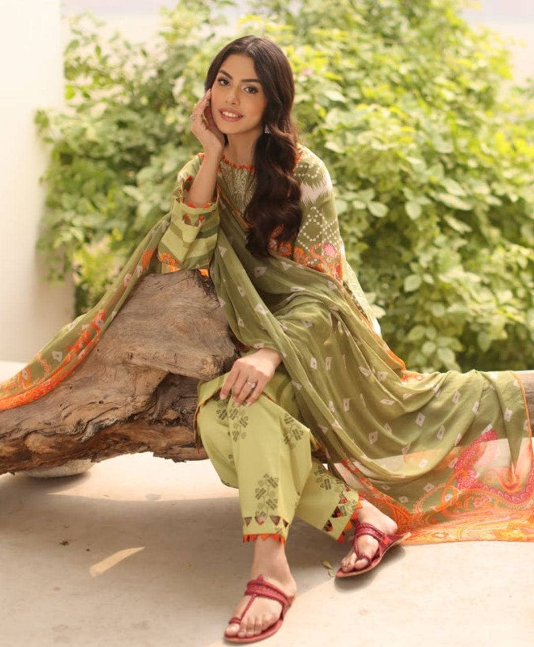 img_charizma_c_prints_fall_awwal_boutique