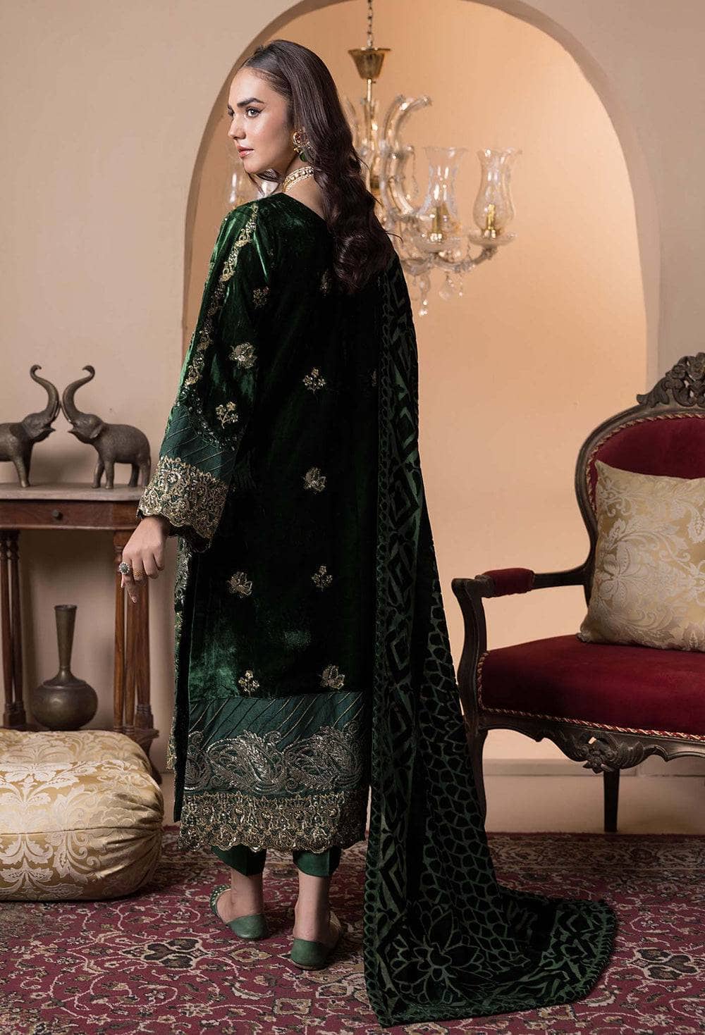Adans Libas Velvet Palachi Velvet Pakistani Suits Restocked/Adans Libas Velvet Palachi 24 Vol 1
