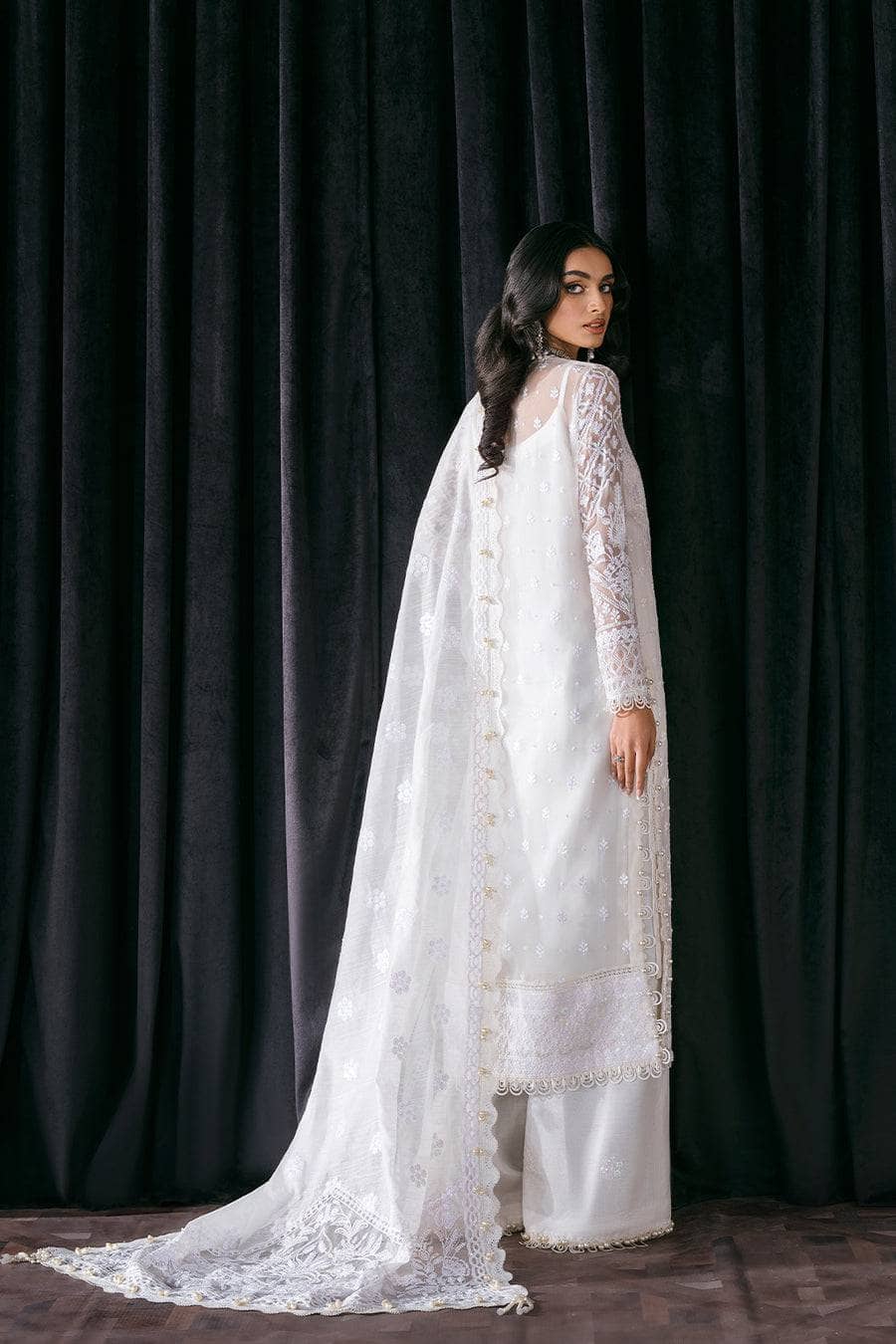 img_afrozeh_starlet_wedding_bridal_awwal_boutique