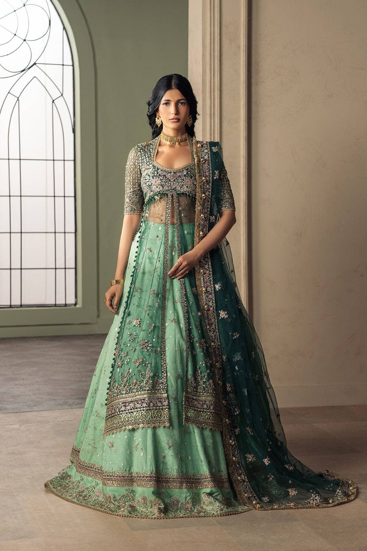img_afrozeh_ayzel_luminara_awwal_boutique