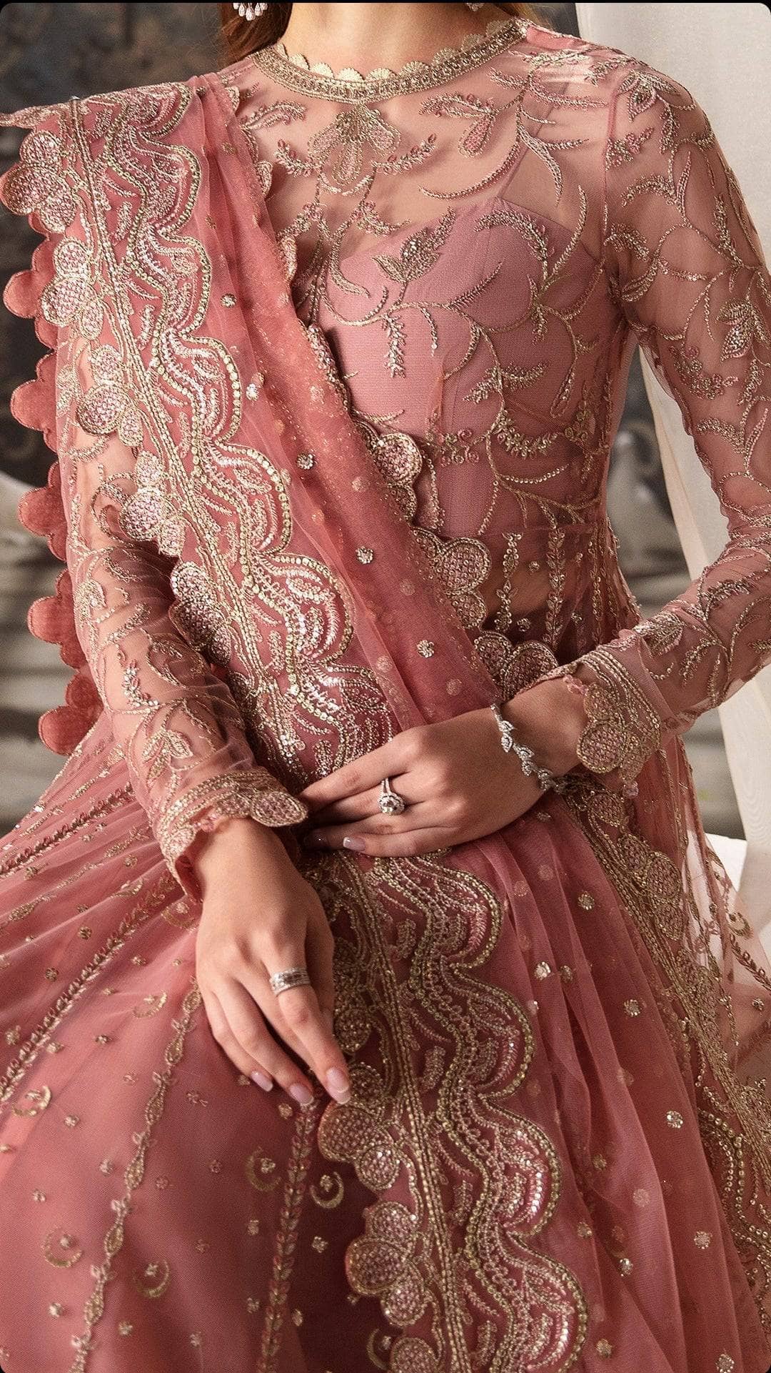 img_afrozeh_la_fuchsia_awwal_boutique