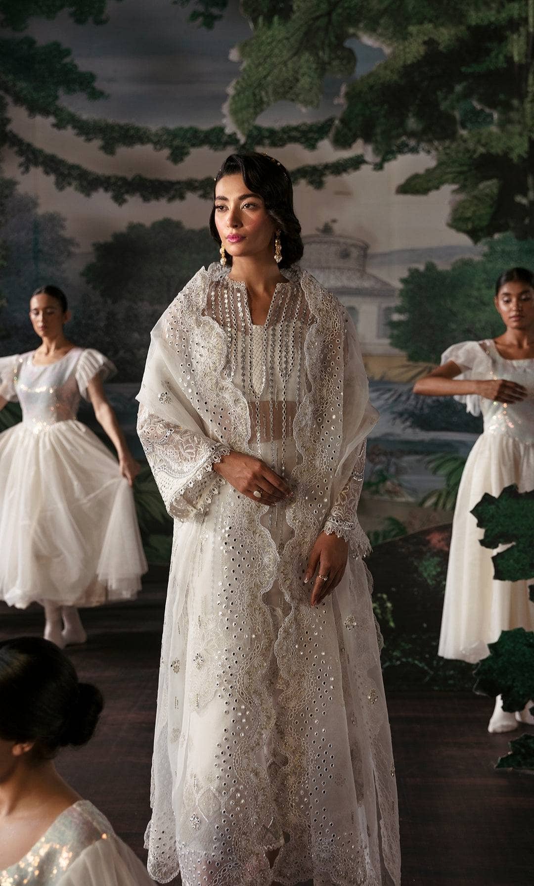 img_afrozeh_la_fuchsia_awwal_boutique