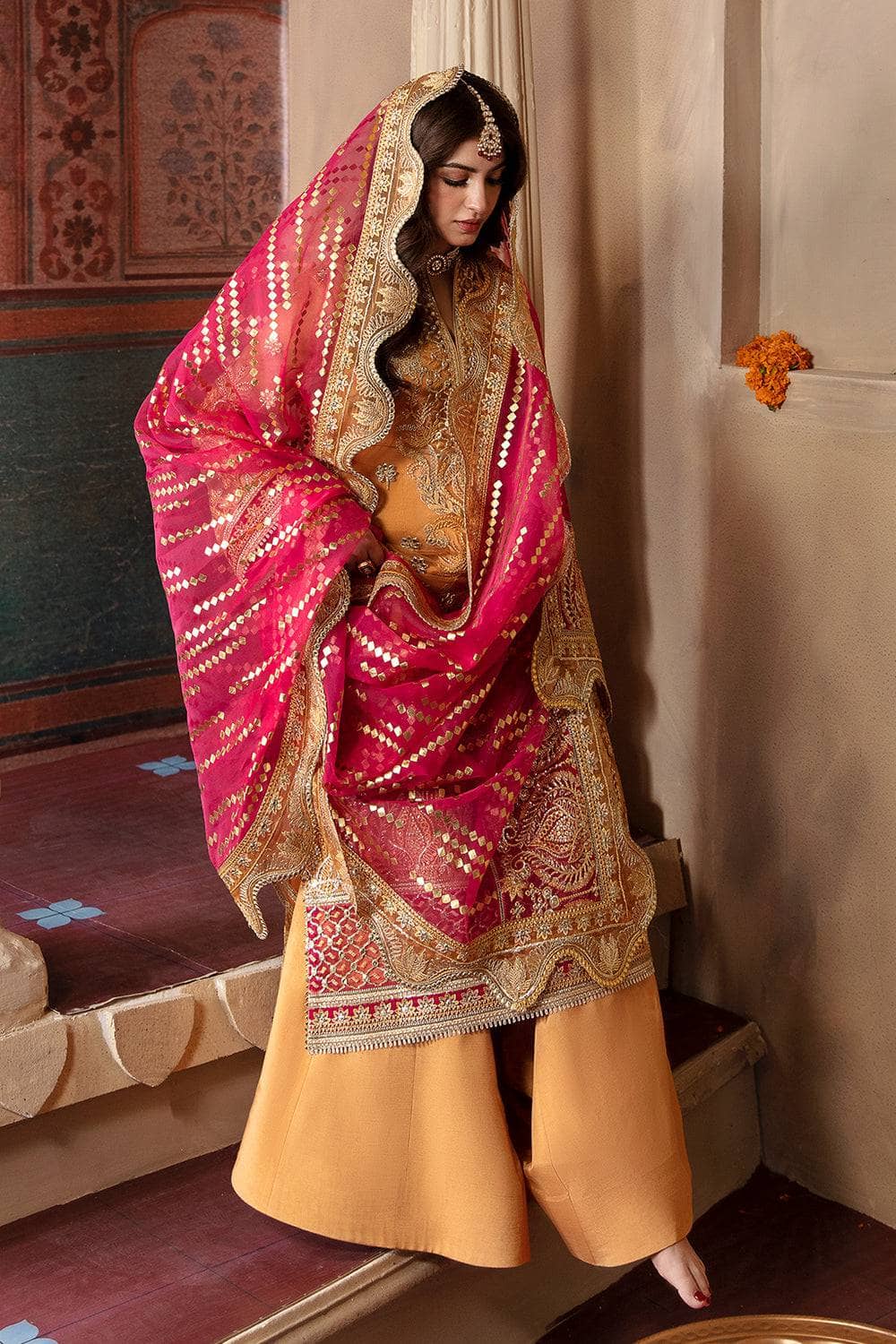 img_afrozeh_wedding_formals_23_awwal_boutique