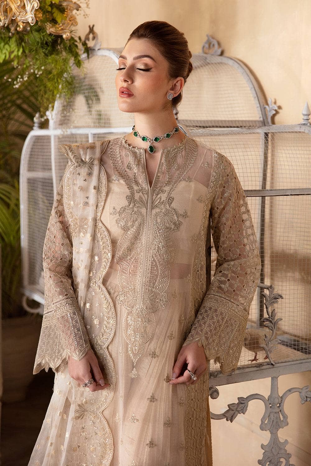 img_afrozeh_la_fuchsia_awwal_boutique