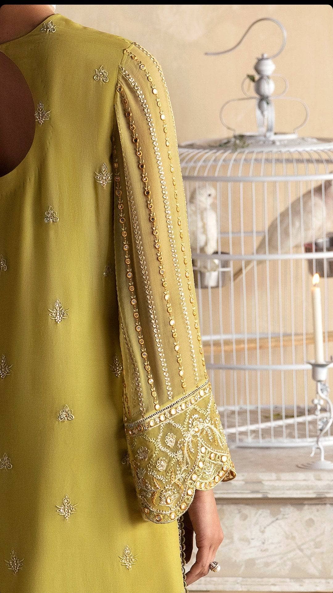 img_afrozeh_la_fuchsia_awwal_boutique