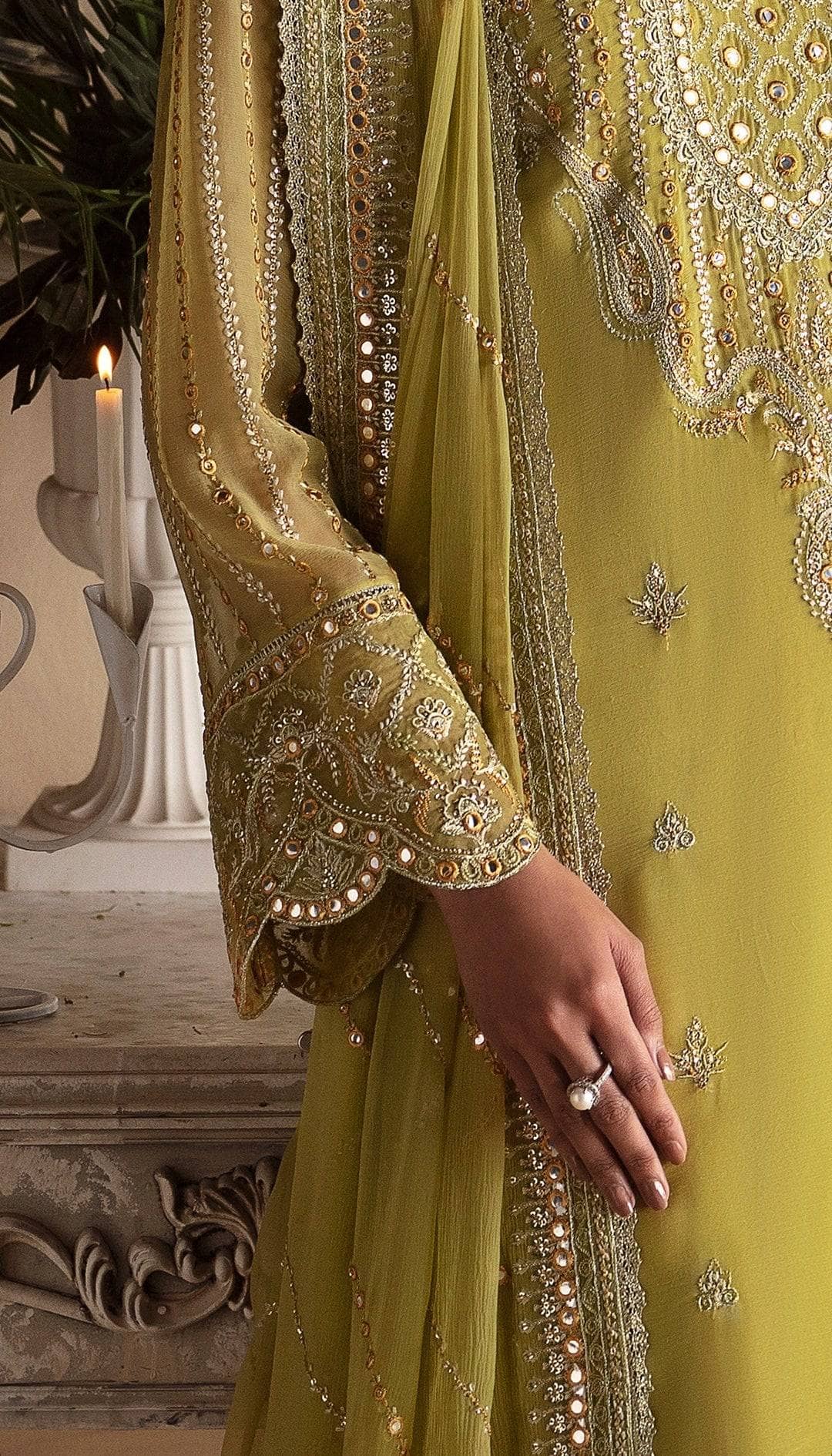 img_afrozeh_la_fuchsia_awwal_boutique