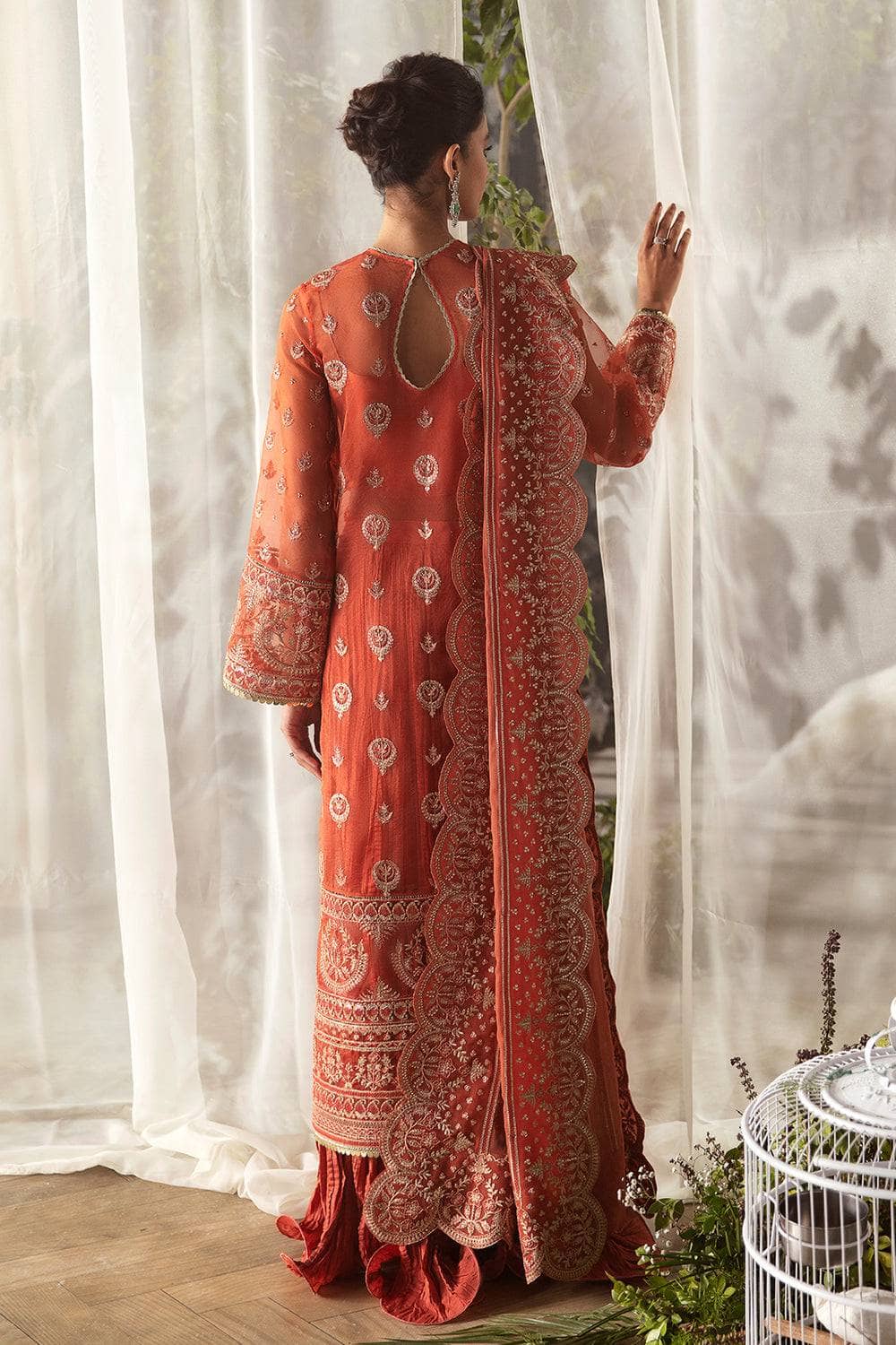 img_afrozeh_la_fuchsia_awwal_boutique