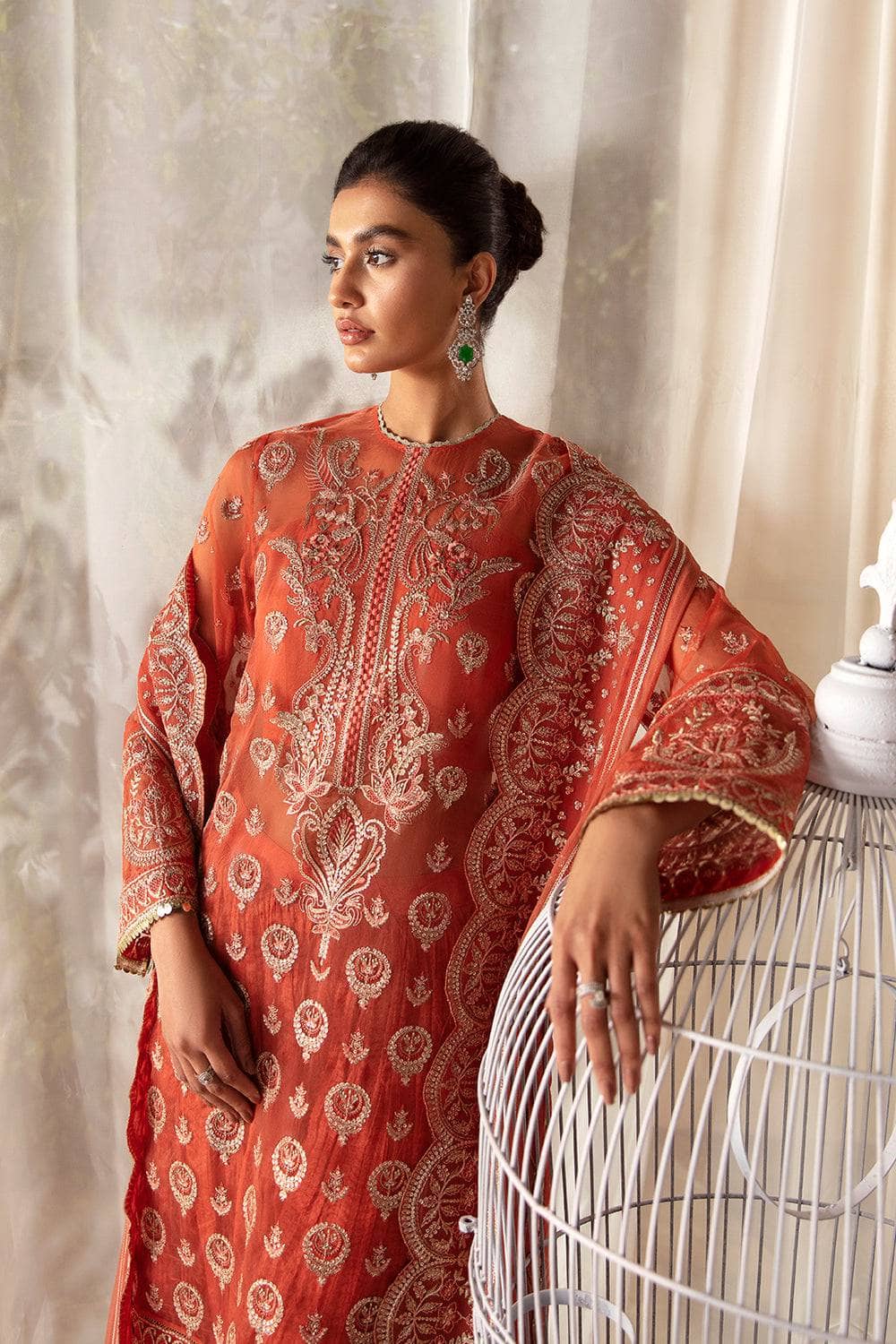 img_afrozeh_la_fuchsia_awwal_boutique