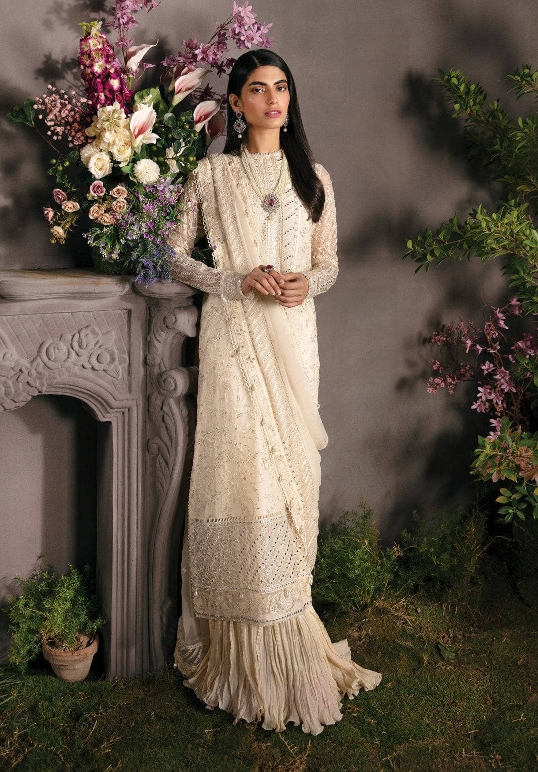 img_afrozeh_la_fuchsia_chiffon_awwal_boutique