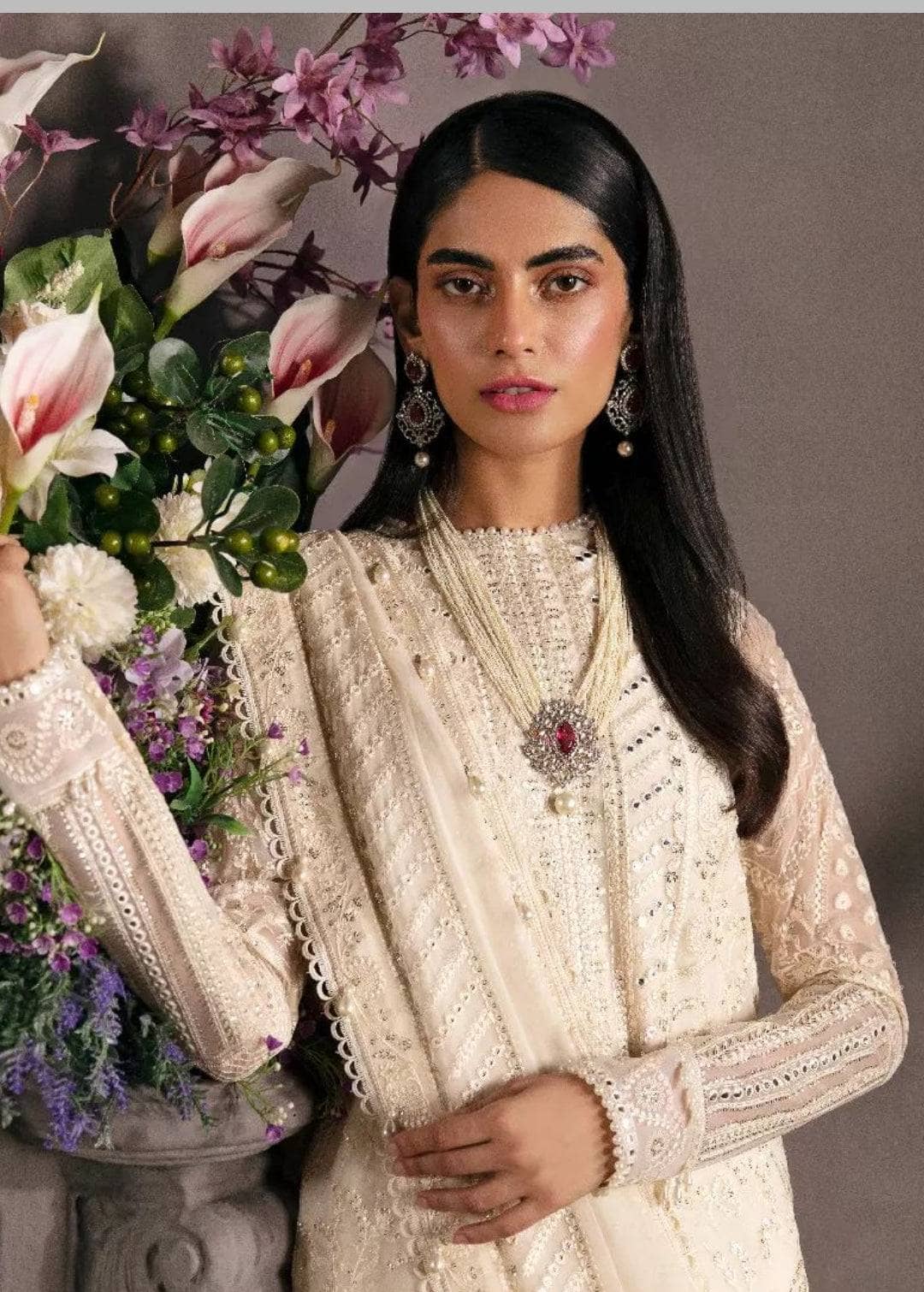 img_afrozeh_la_fuchsia_chiffon_awwal_boutique