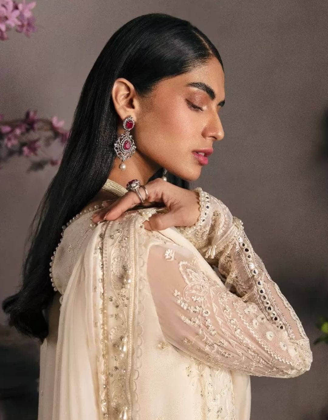 img_afrozeh_la_fuchsia_chiffon_awwal_boutique