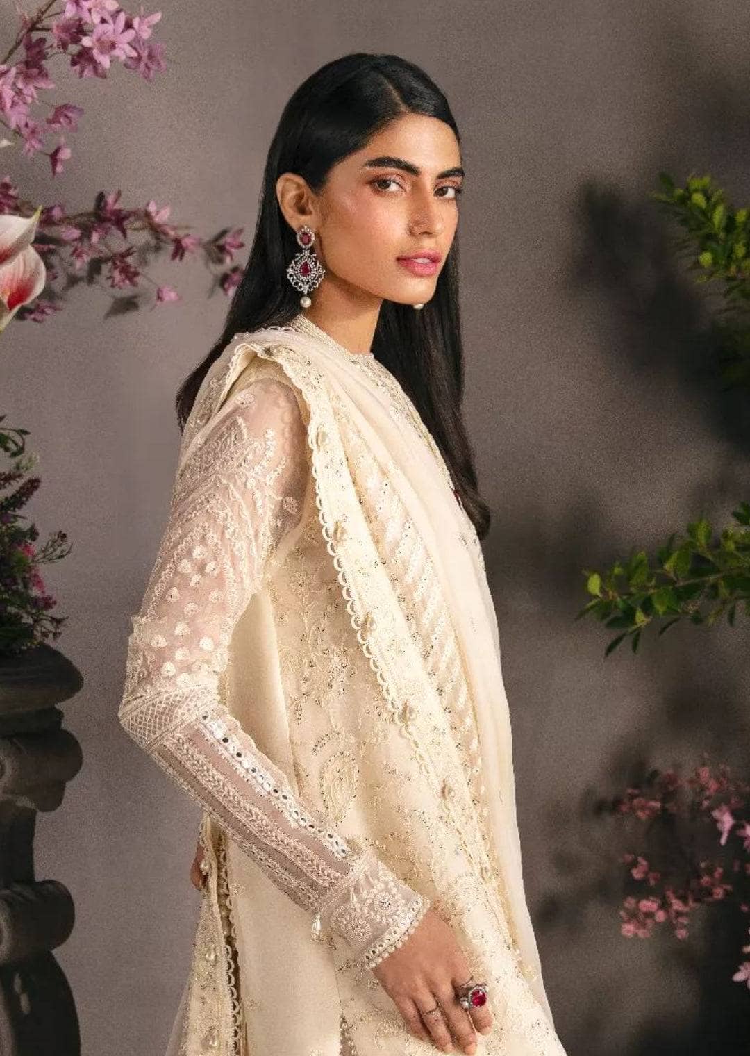 img_afrozeh_la_fuchsia_chiffon_awwal_boutique