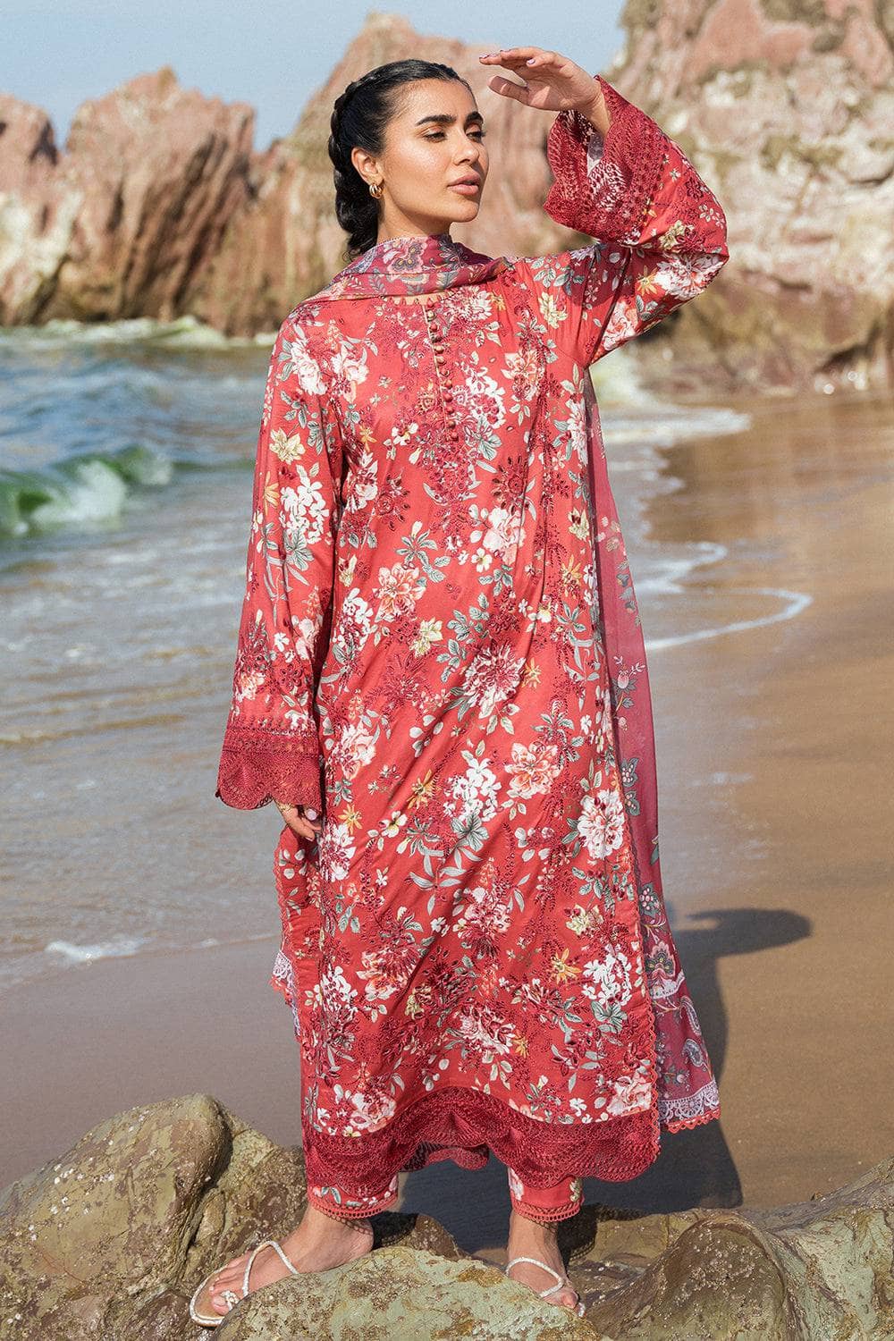 img_afrozeh_summer_together_lawnkari_awwal_boutique