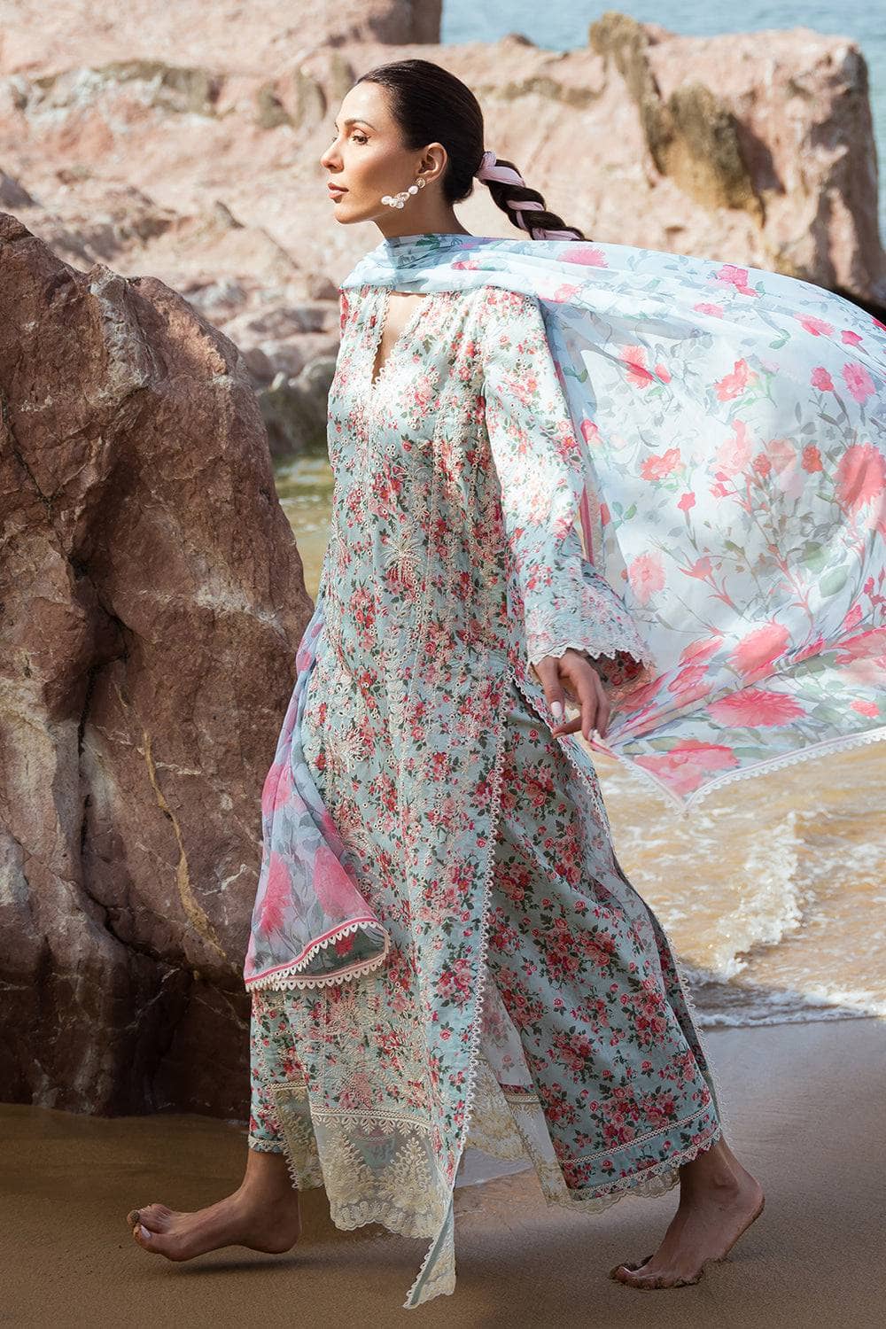 img_afrozeh_summer_together_lawnkari_awwal_boutique