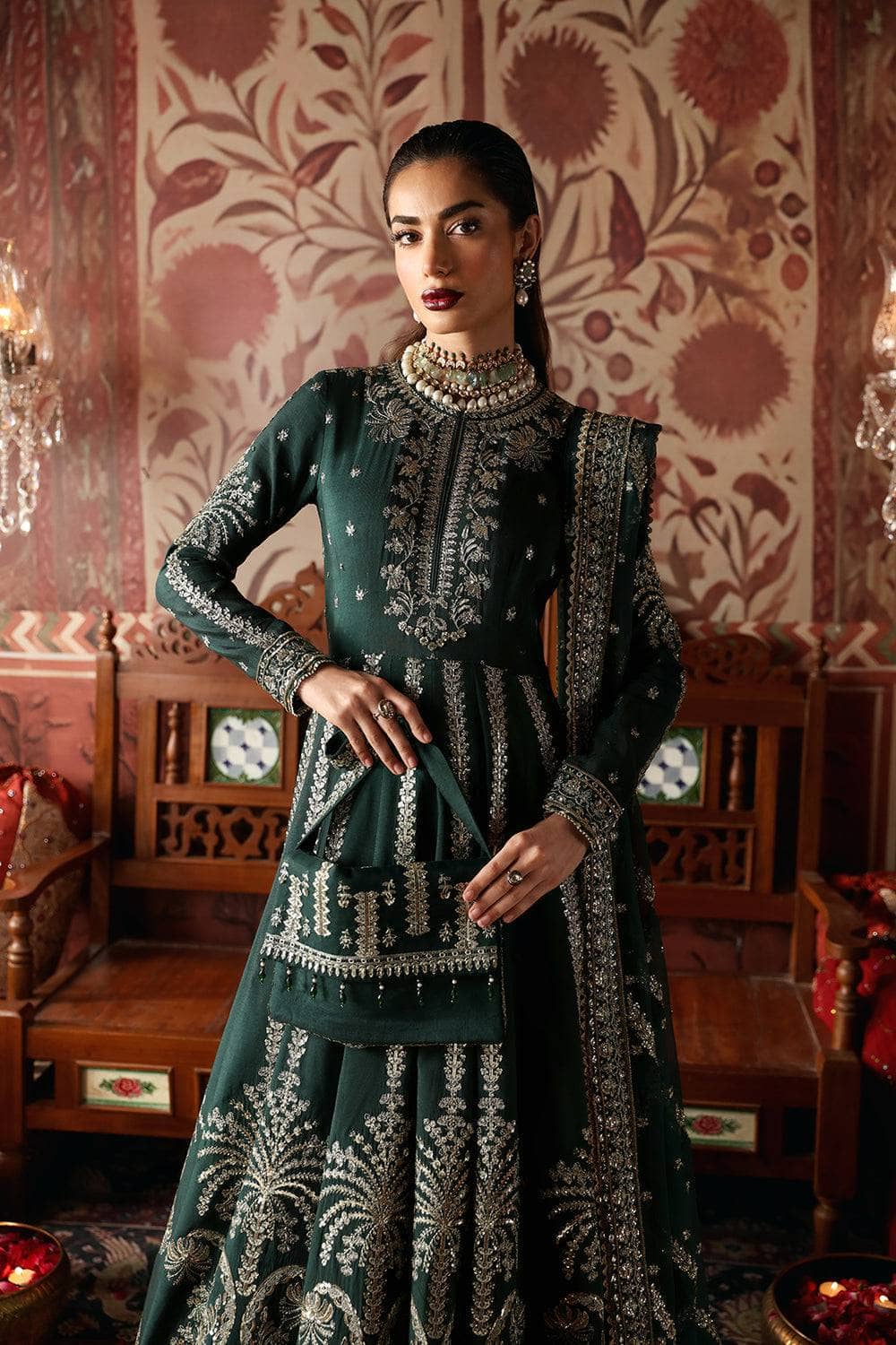 img_afrozeh_divani_silk_edit_23_awwal_boutique