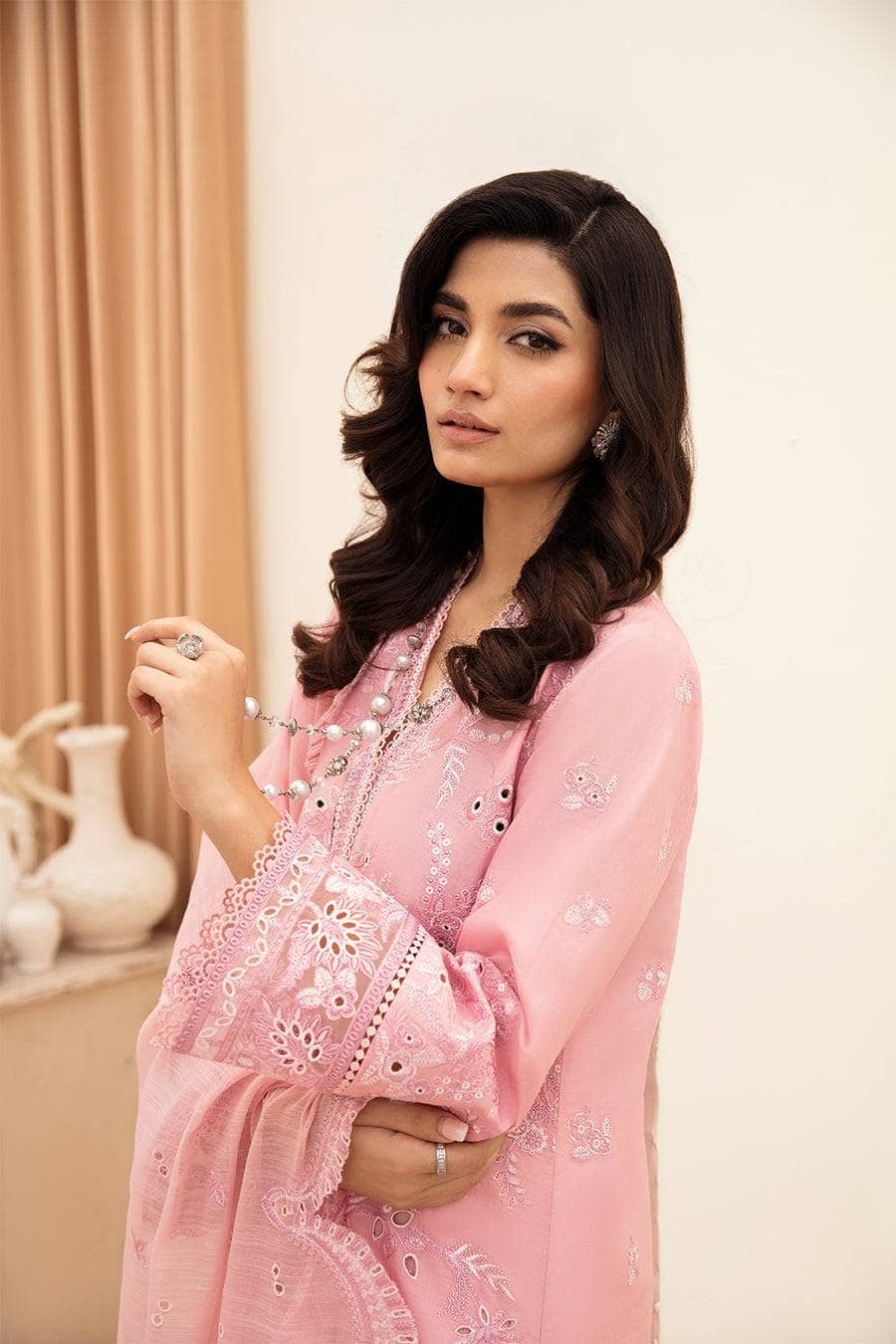 img_afrozeh_chikankari_lawn_23_awwal_boutique