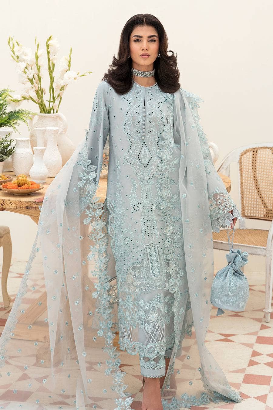 img_afrozeh_chikankari_lawn_23_awwal_boutique