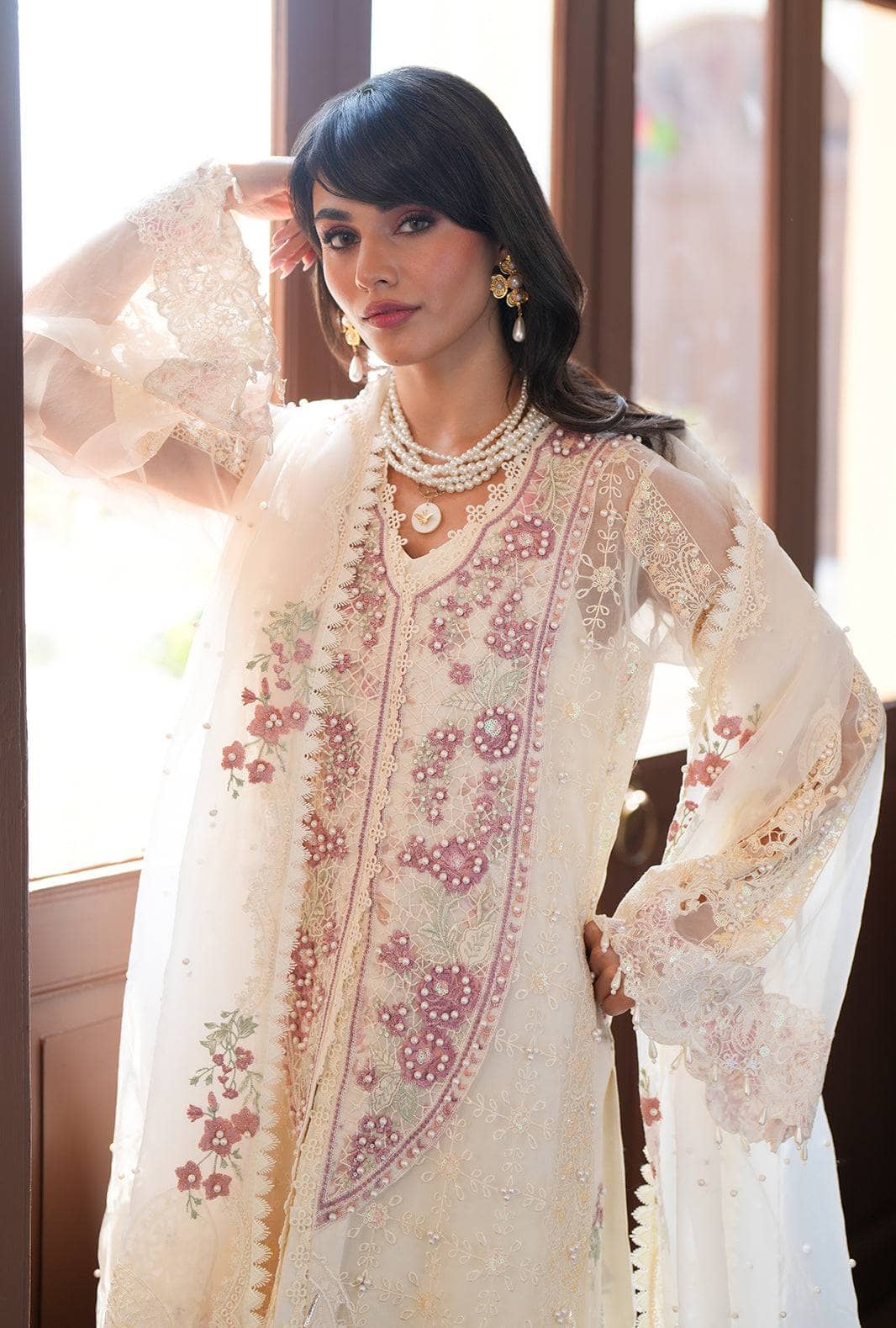 img_ajr_couture_printkari_awwal_boutique