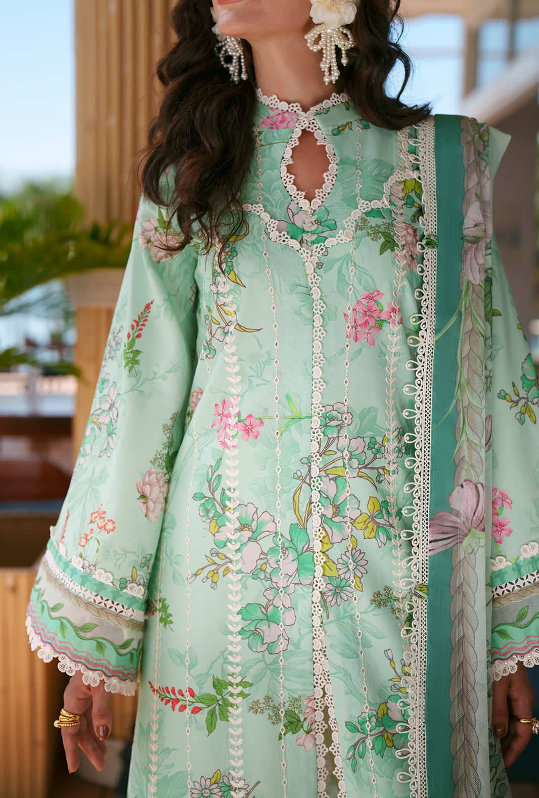 img_ajr_couture_awwal_boutique