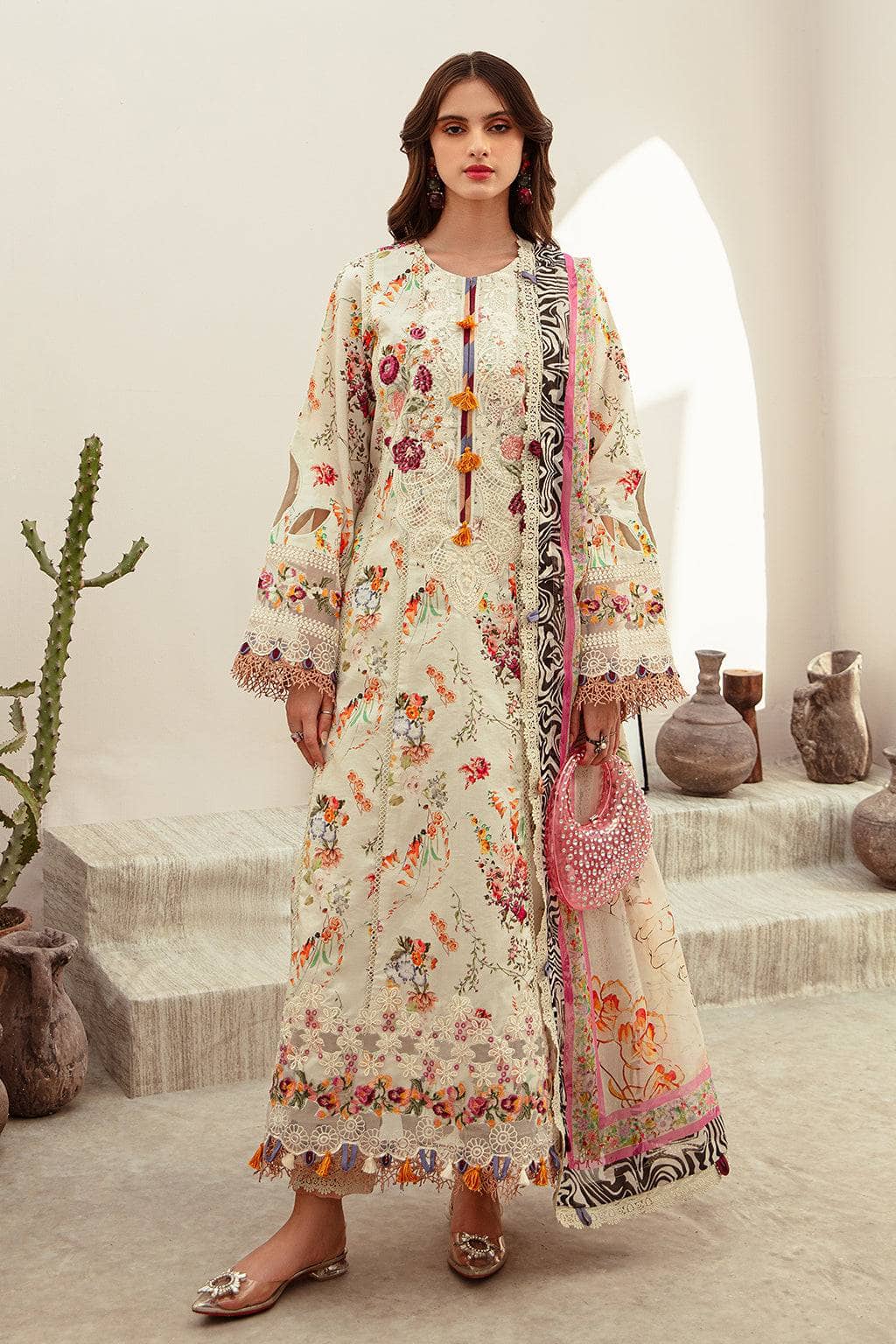 img_alif_by_ajr_couture_lawn_24_awwal_boutique