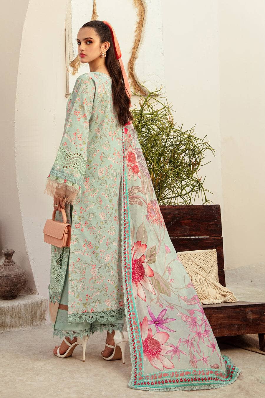 img_alif_by_ajr_couture_lawn_24_awwal_boutique
