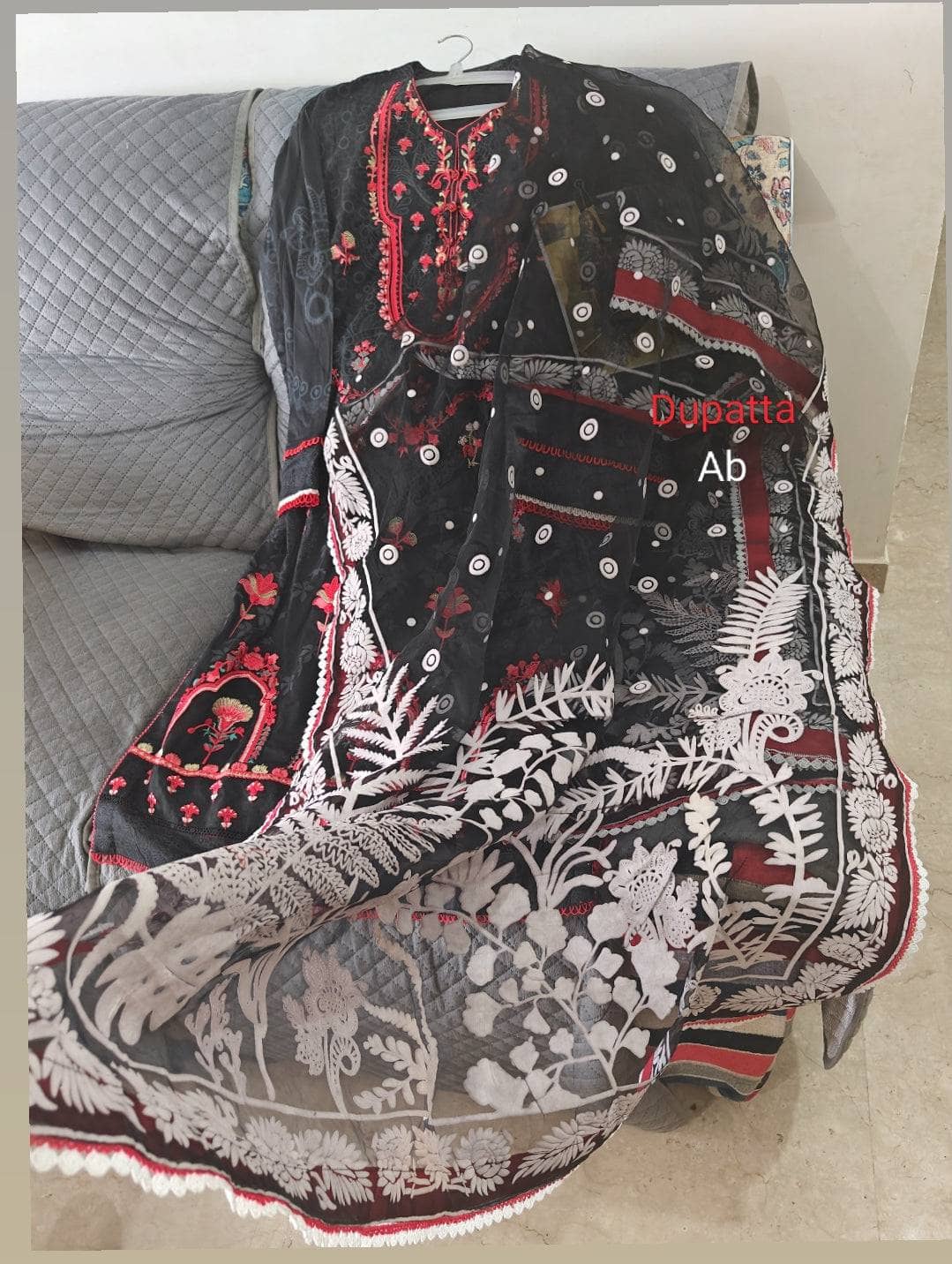 Stitched/So Kamal Stitched Lawn/Awwal Pret/Kashmir Ki Kali (B)/Large