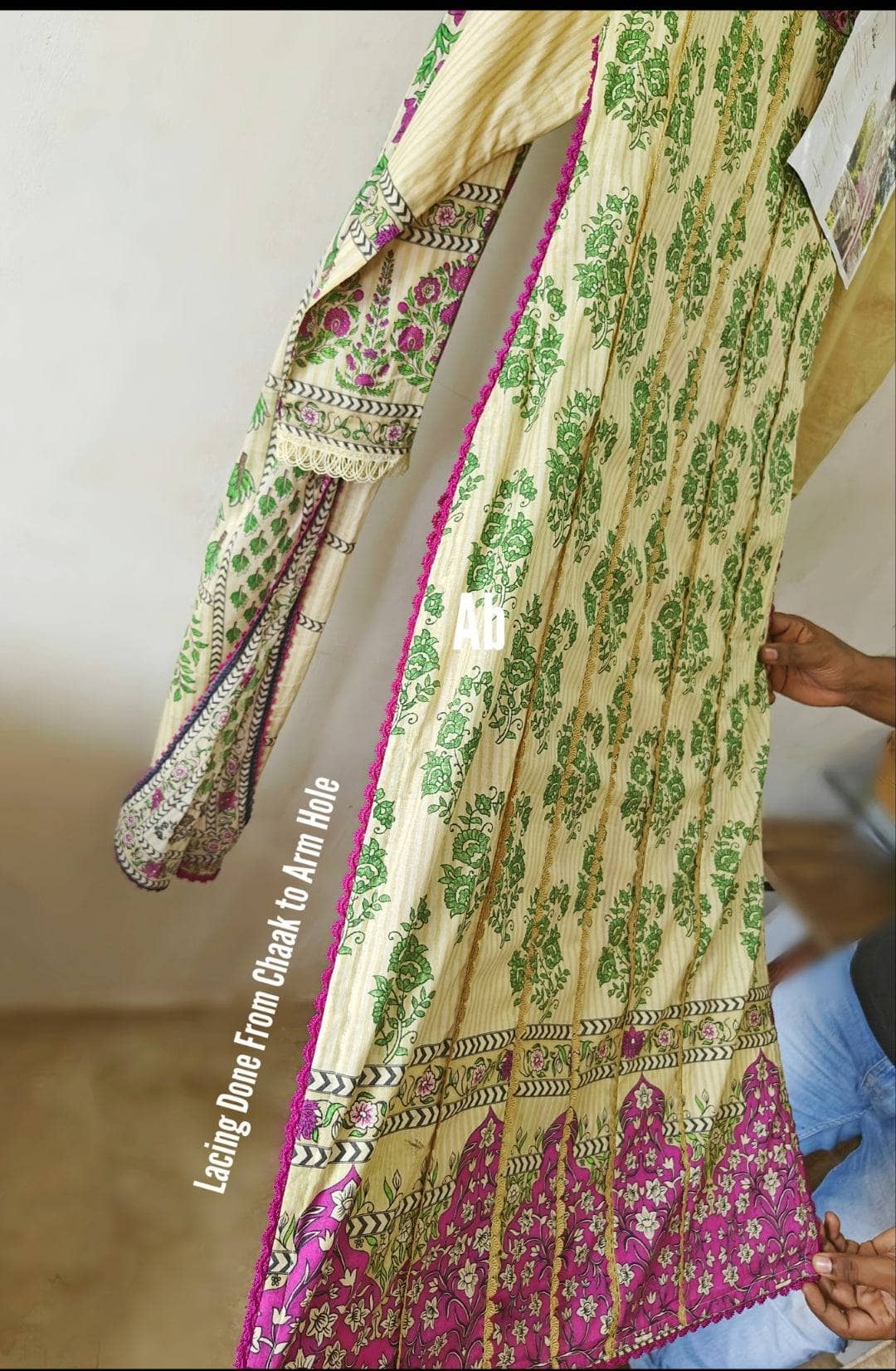 img_stitched_pakistani_suits_awwal_boutique