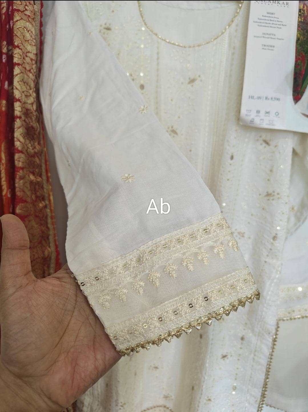 Awwal Pret-Stitched/Qalamkar Luxury Lawn/HL 09 /Medium