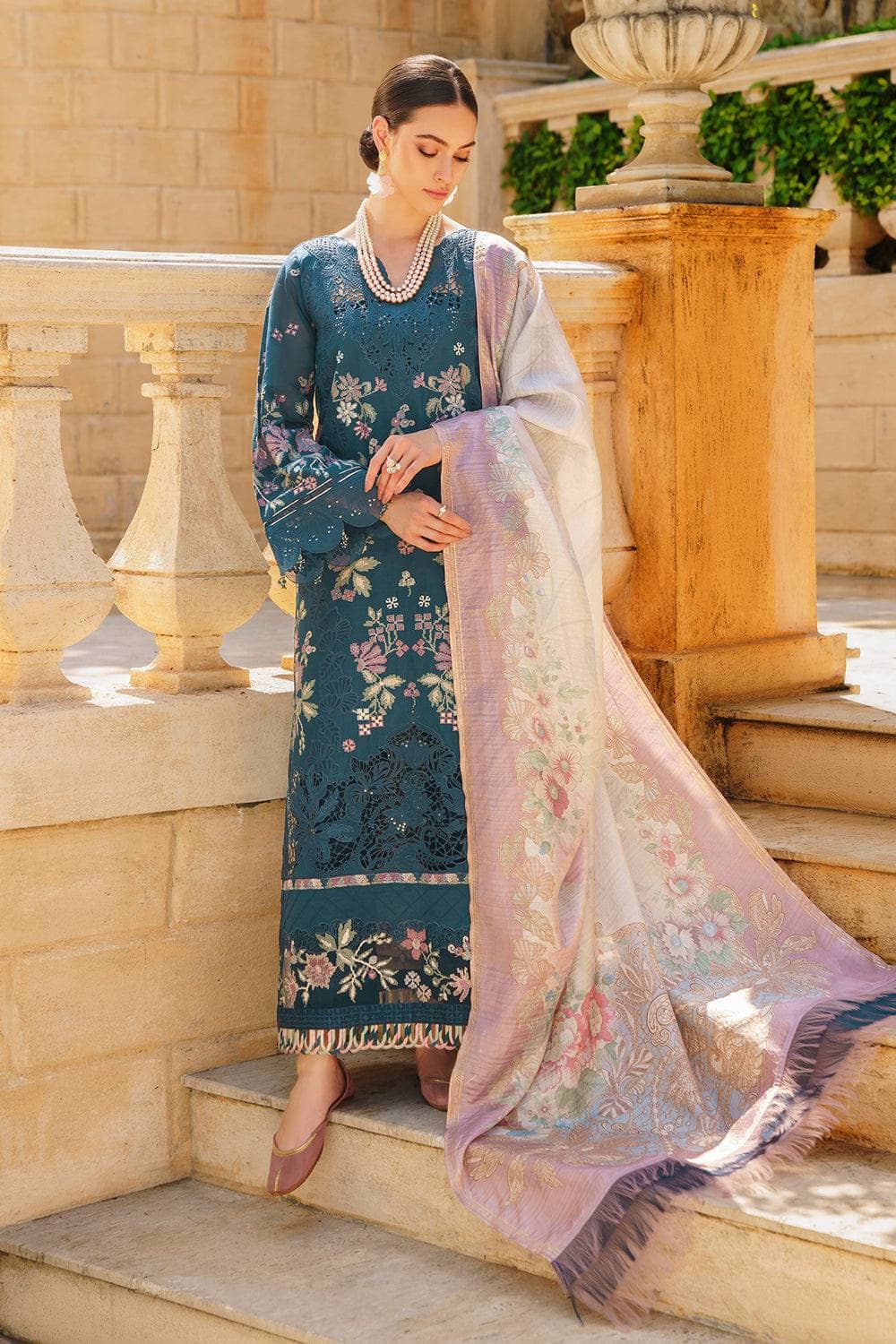 img_baroque_swiss_voil_24_awwal_boutique