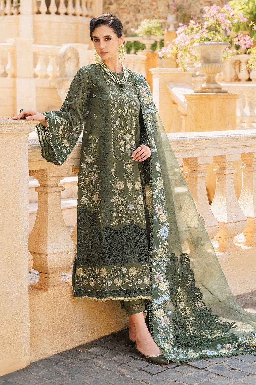img_baroque_swiss_voil_24_awwal_boutique