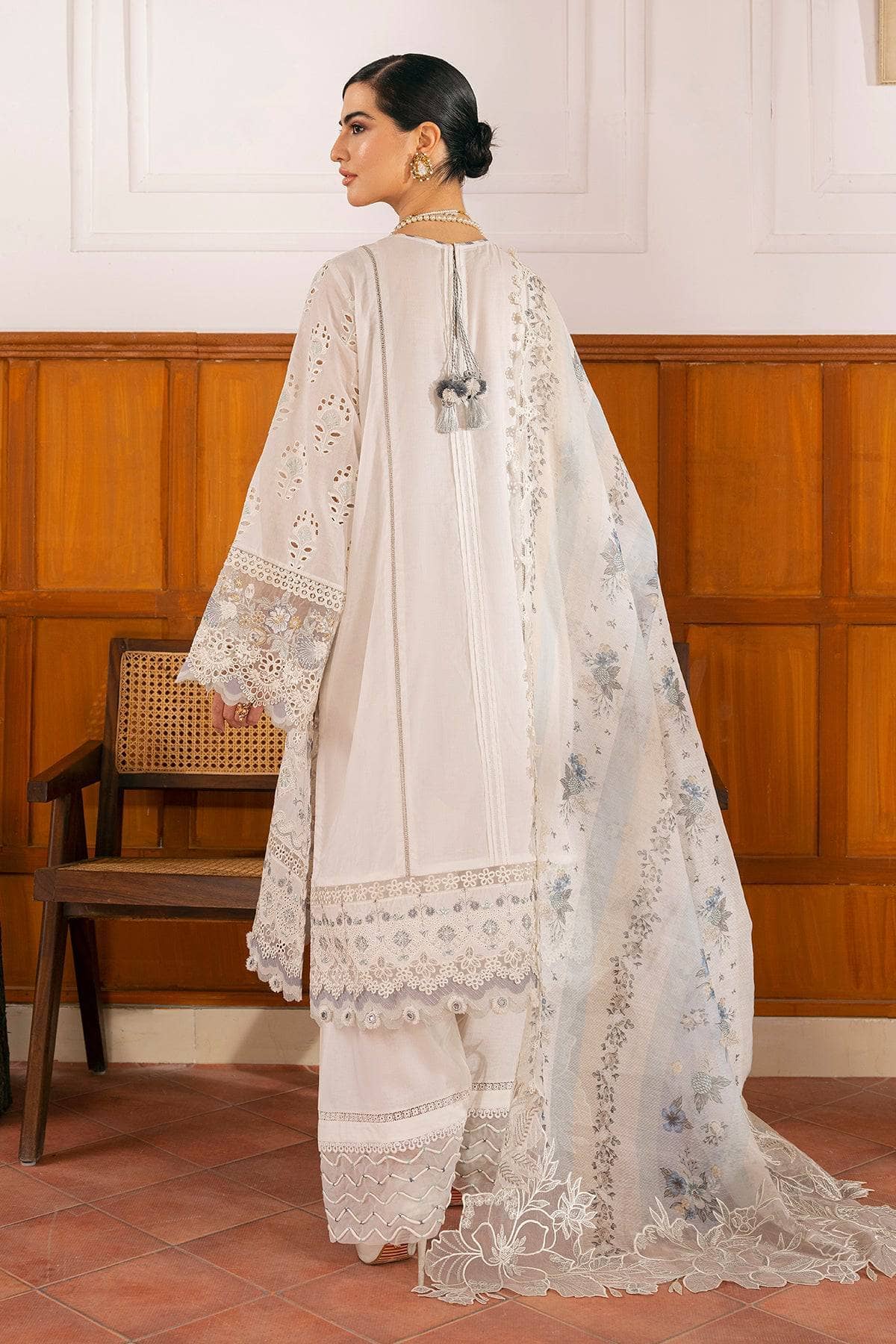 img_baroque_swiss_voil_awwal_boutique
