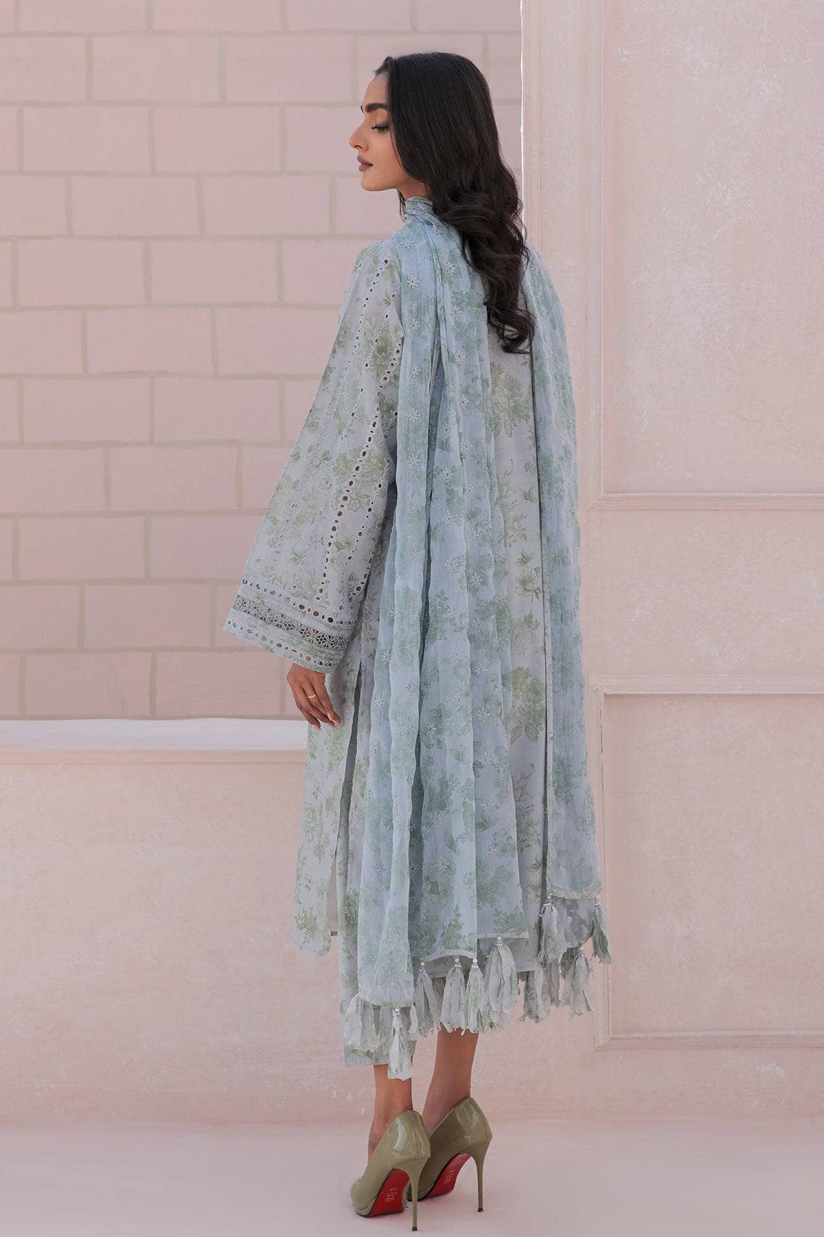 img_baroque_lawn_23_awwal_boutique