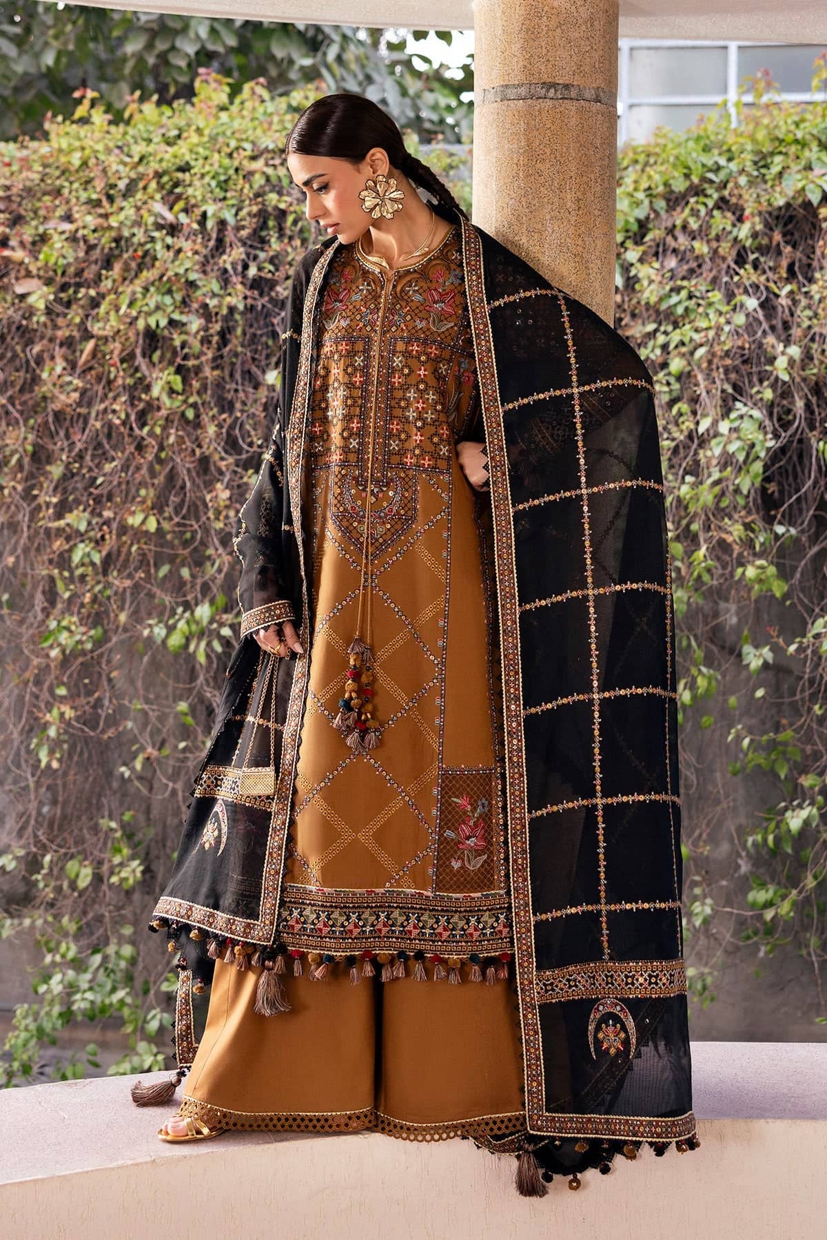 Jazmin Shahkaar Lawn/SL26-D05/Embroideried Dupatta