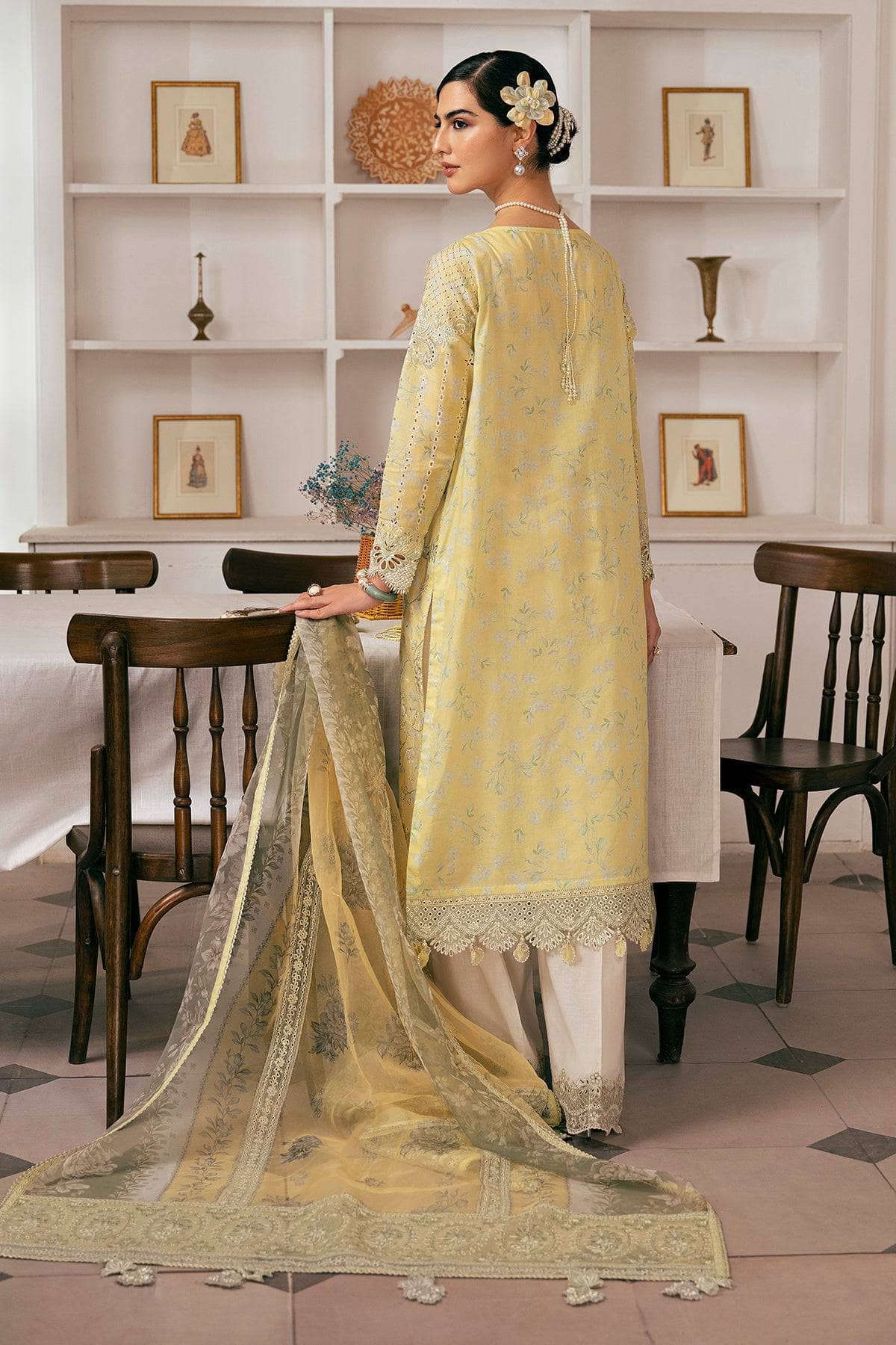 img_baroque_swiss_voil_awwal_boutique