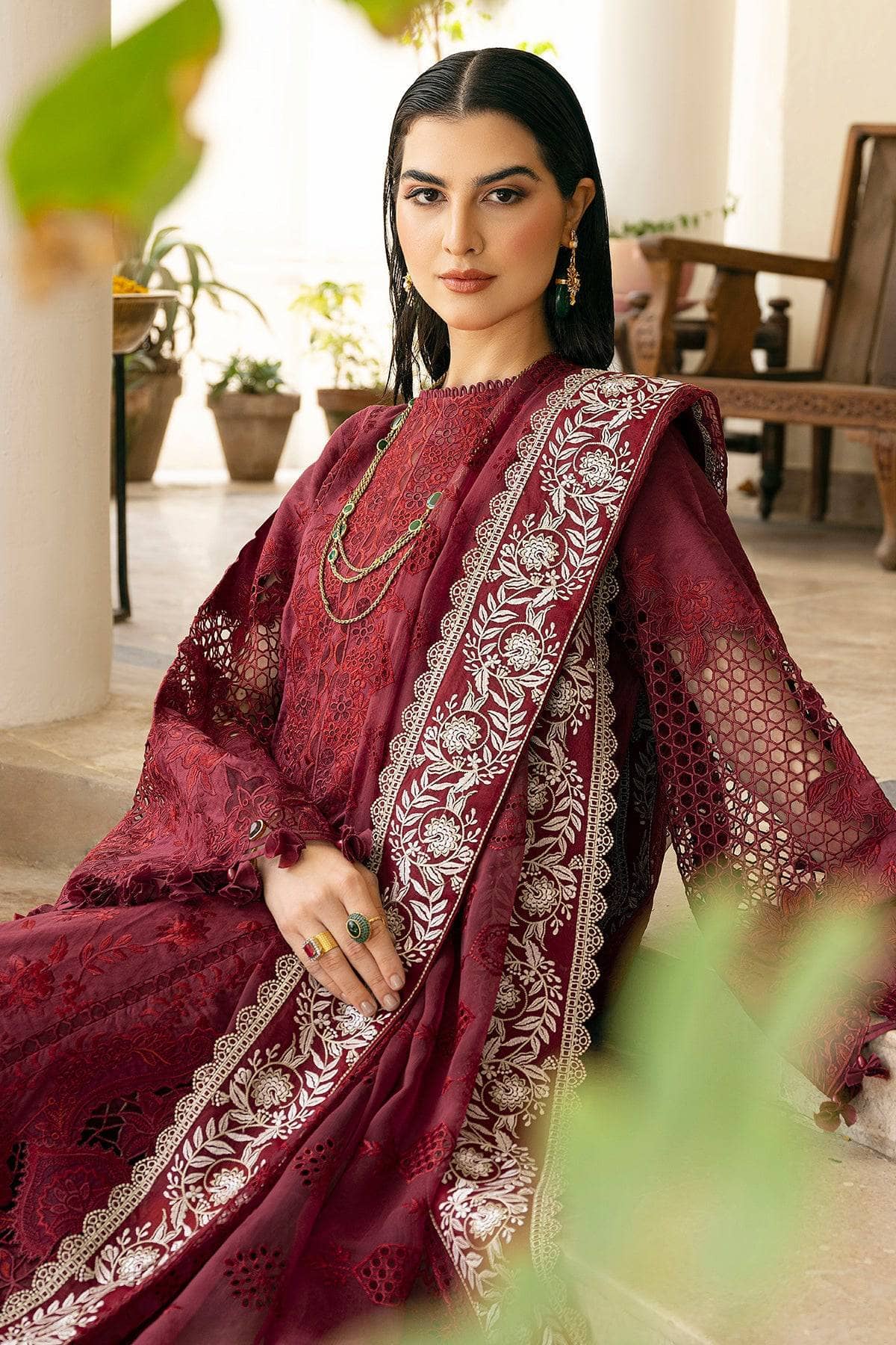 img_baroque_swiss_voil_awwal_boutique