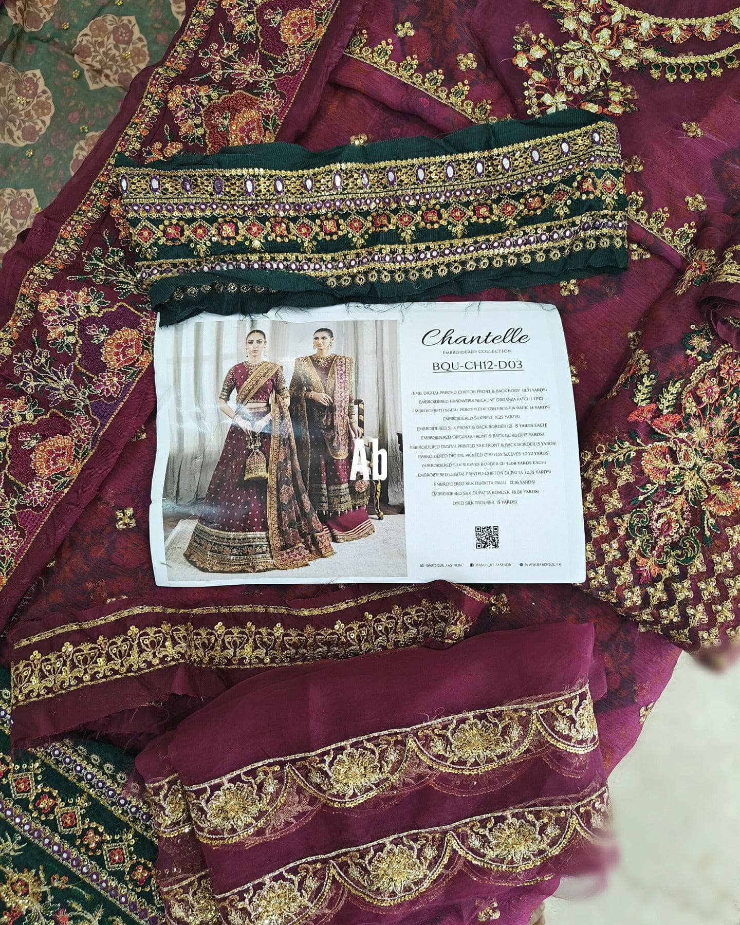 img_open_pic_baroque_chantelle_awwal_boutique
