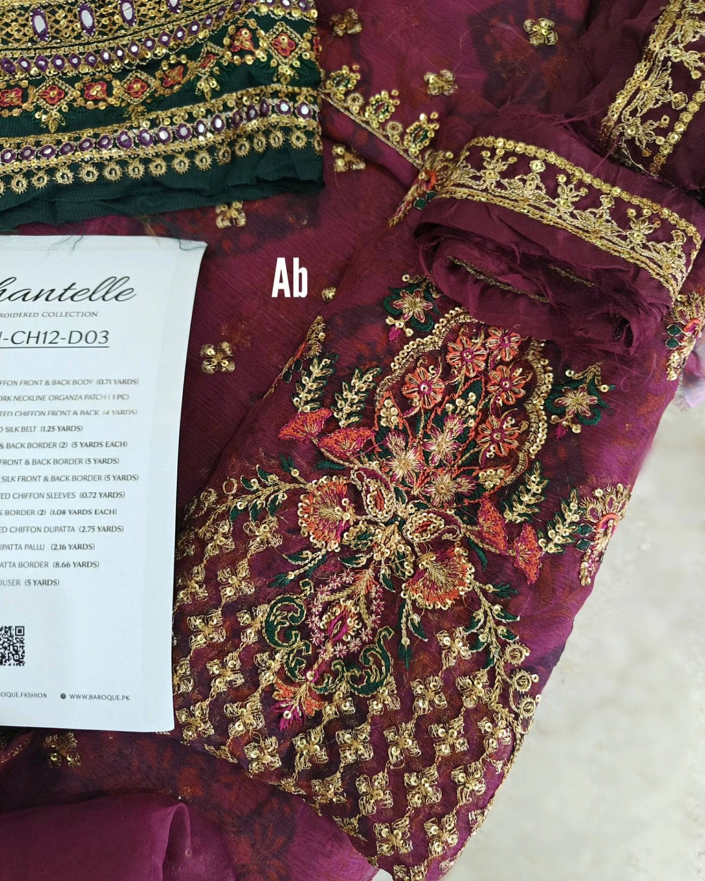 img_open_pic_baroque_chantelle_awwal_boutique