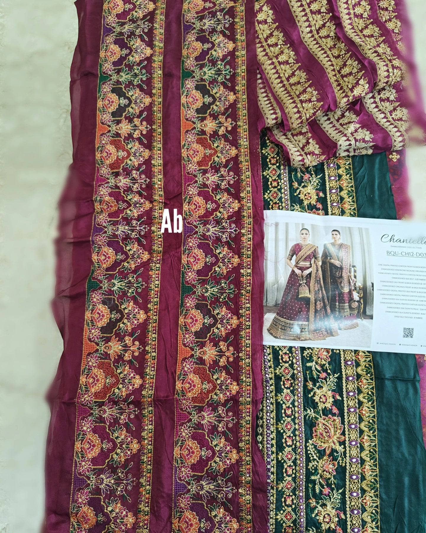 img_open_pic_baroque_chantelle_awwal_boutique