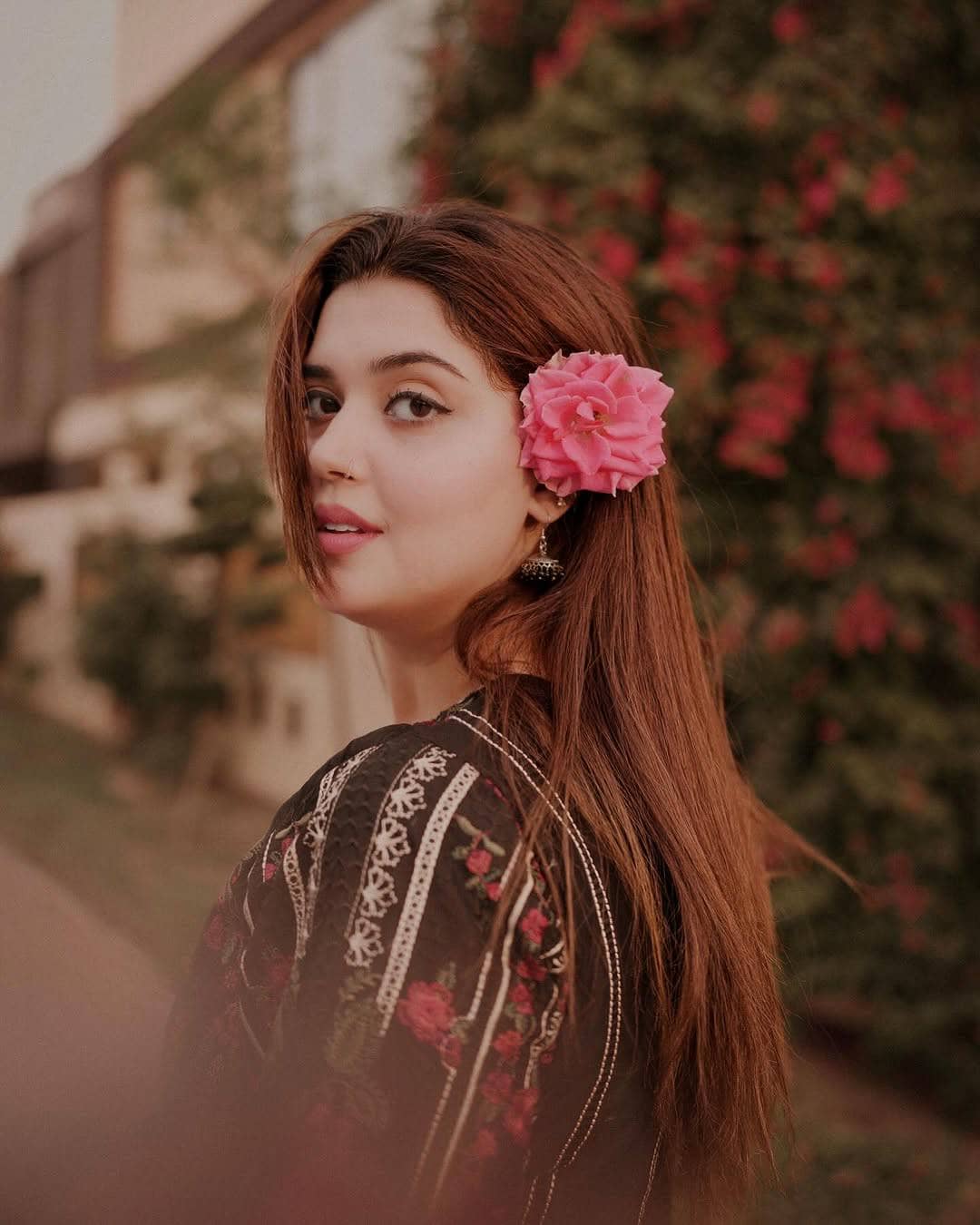 img_baroque_lawn_awwal_boutique