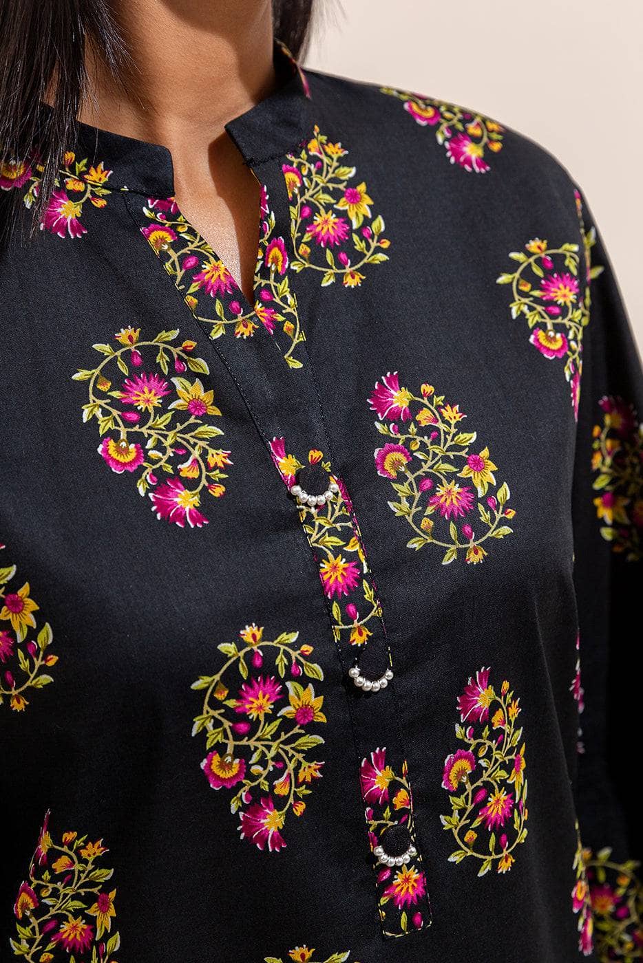 img_beechtree_lawn_awwal_boutique