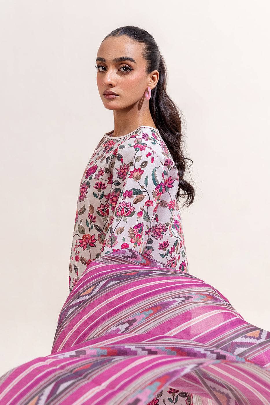 img_beechtree_lawn_awwal_boutique