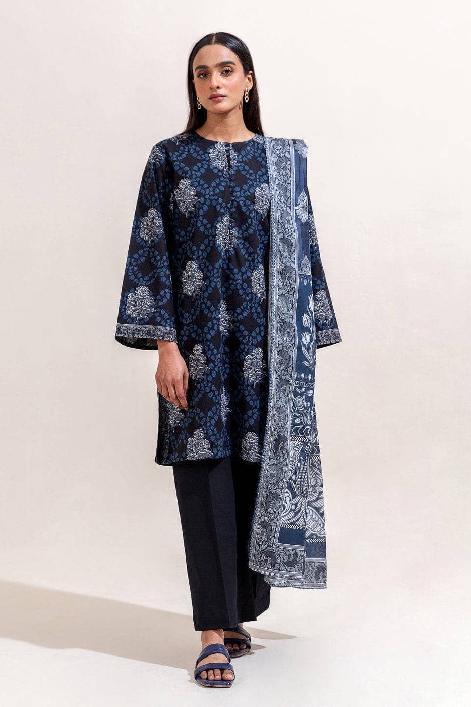 img_beechtree_lawn_awwal_boutique