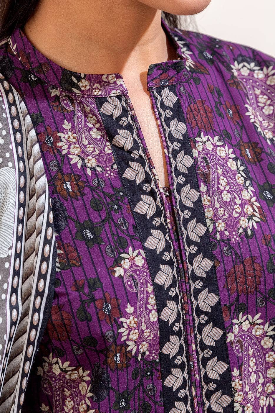 img_beechtree_lawn_awwal_boutique