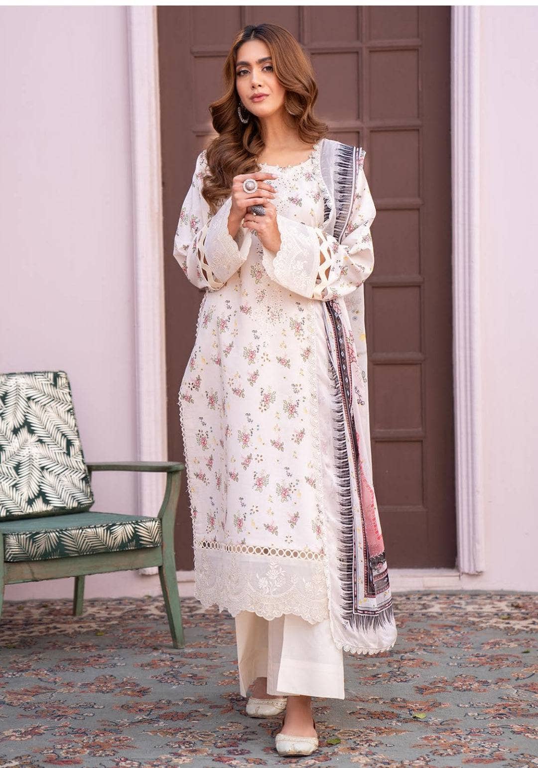 img_bin_ilyas_lawn_24_awwal_boutique